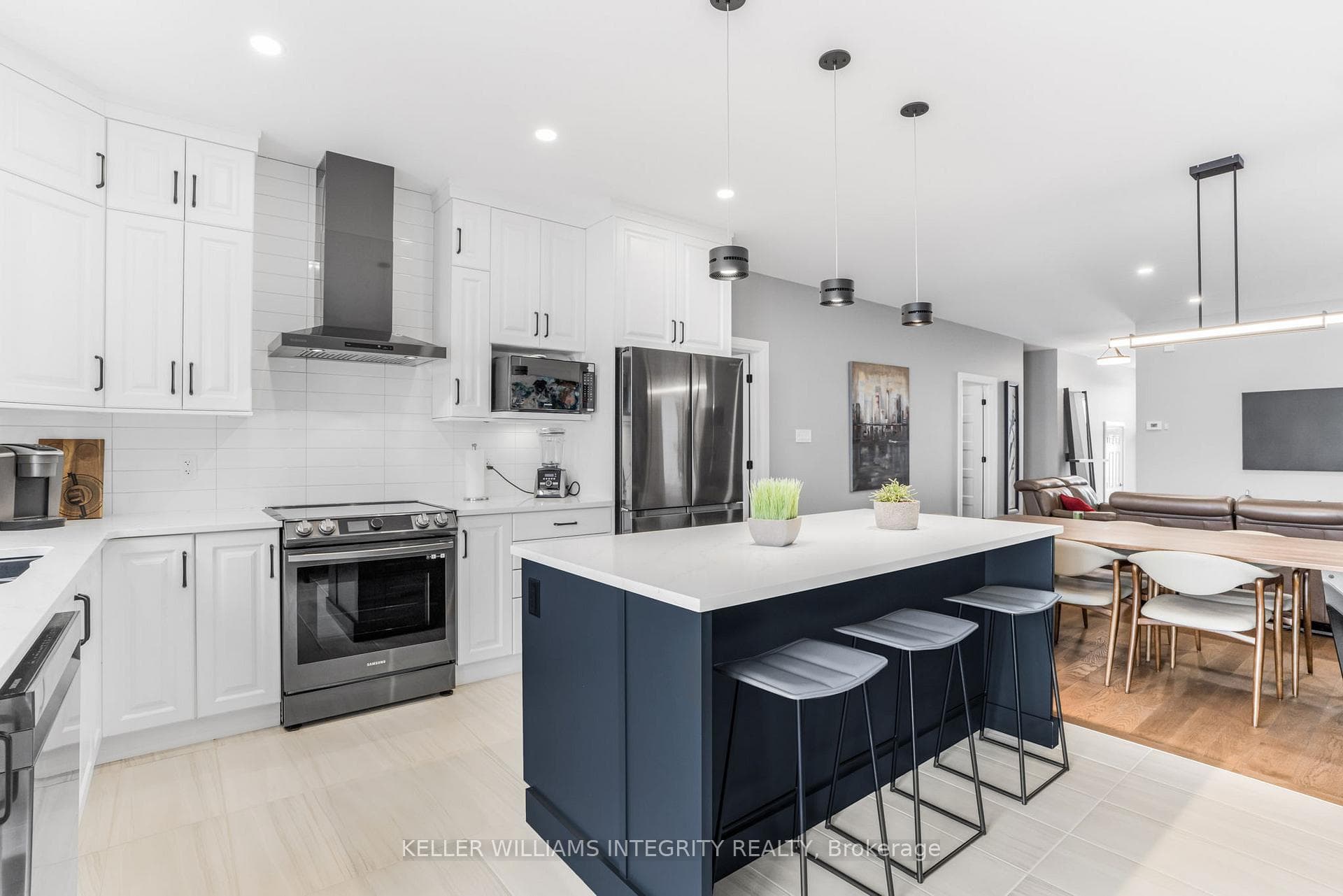 810 Namur Street photo 7
