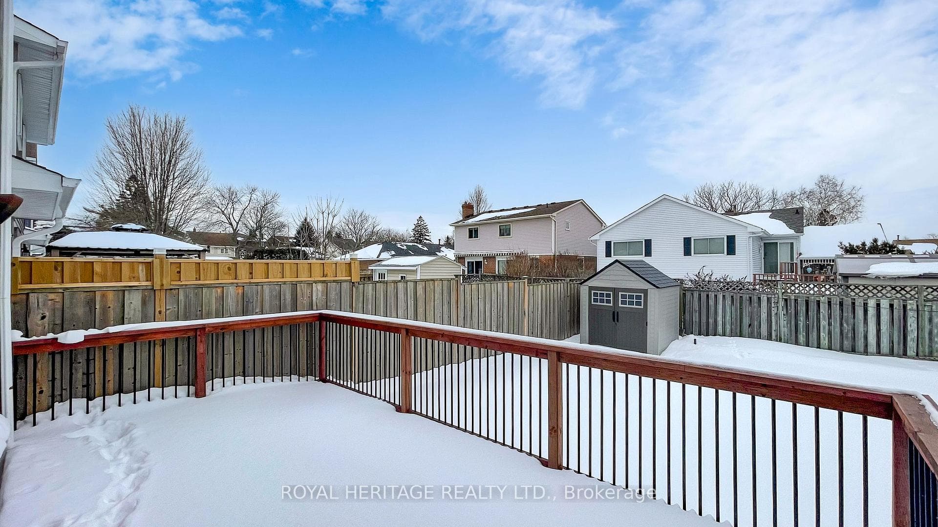 8 Burden Crescent photo 41
