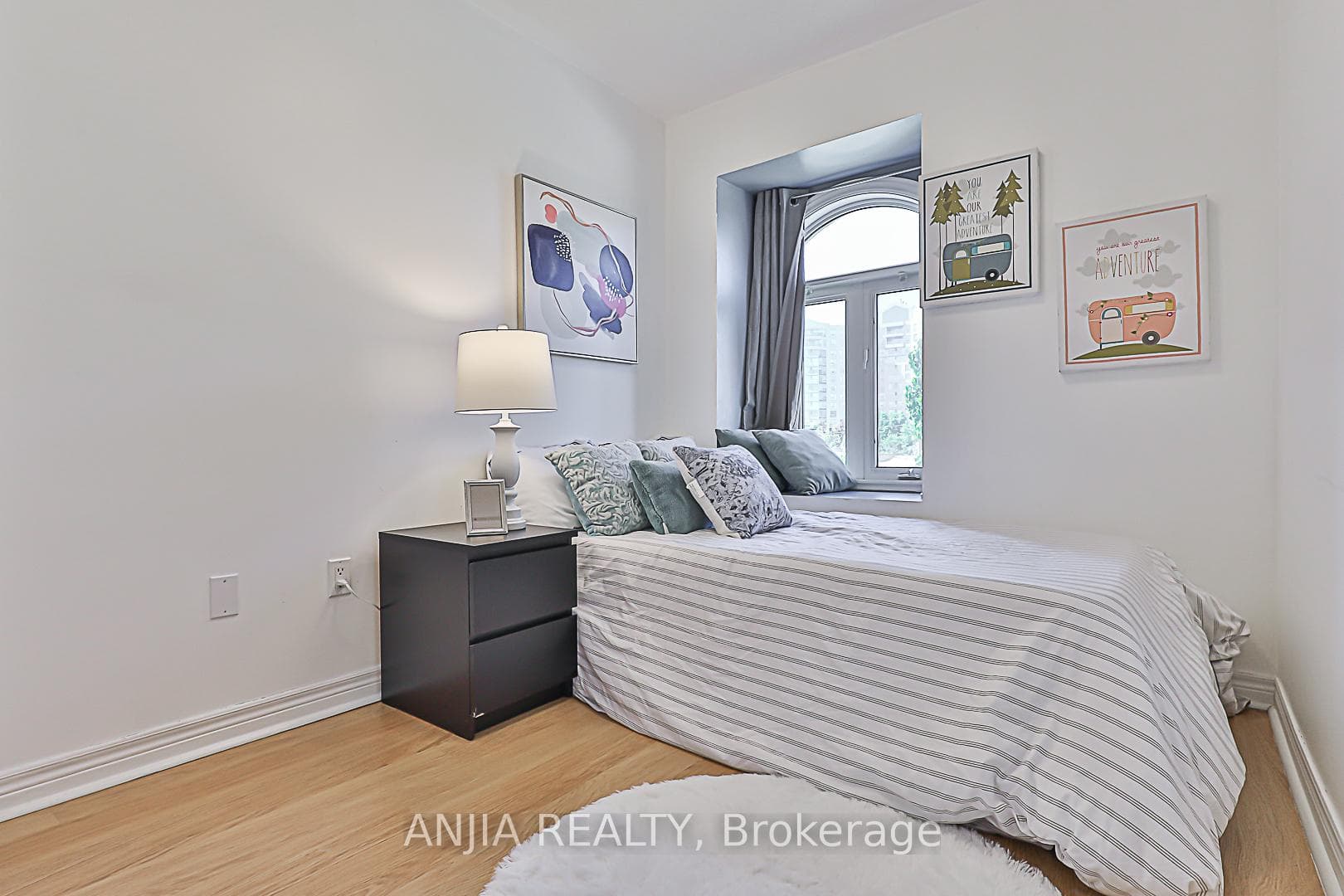 316 John Street Unit 253 photo 14