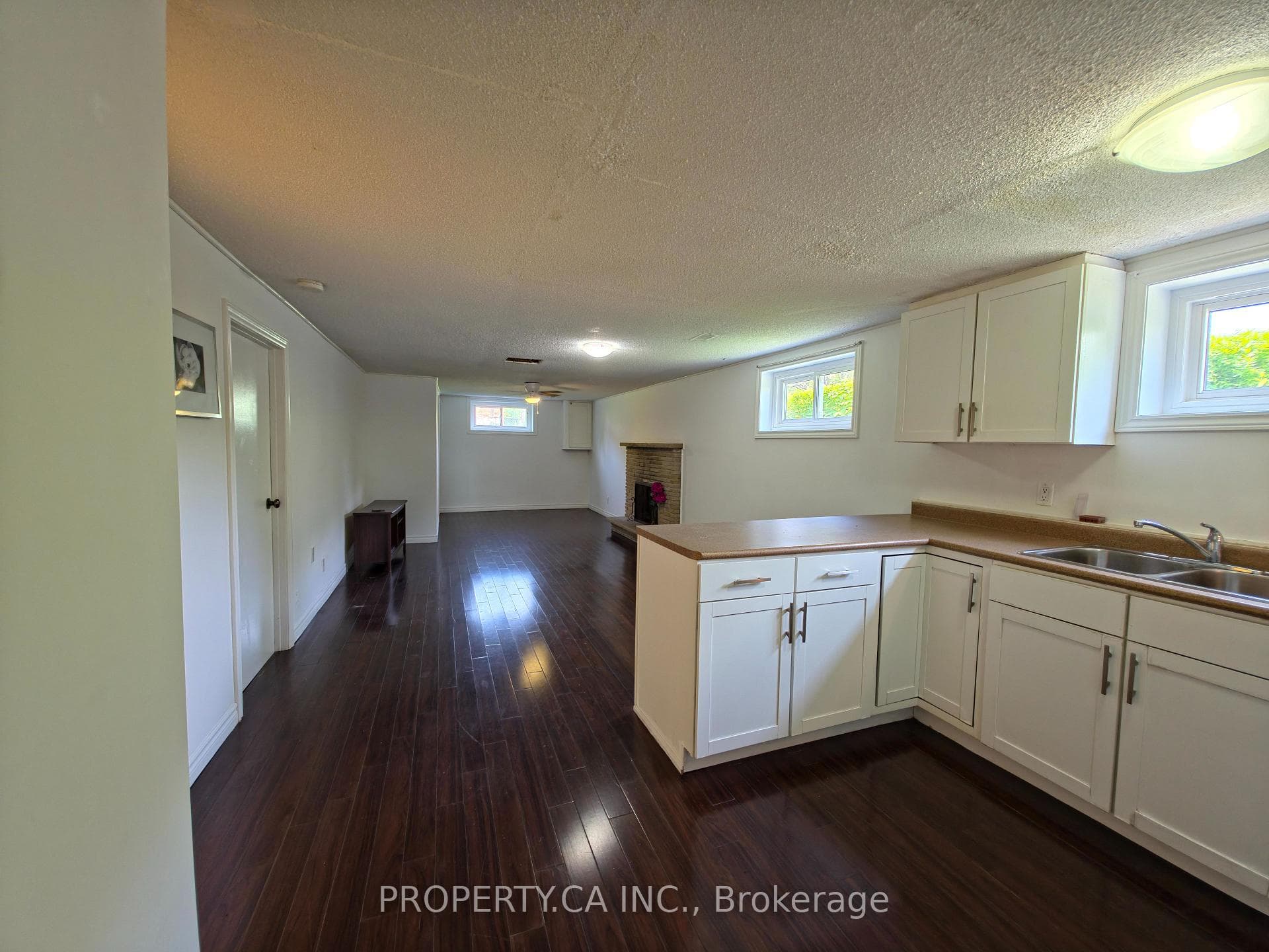 86 Tuscarora Drive Unit Basement photo 1
