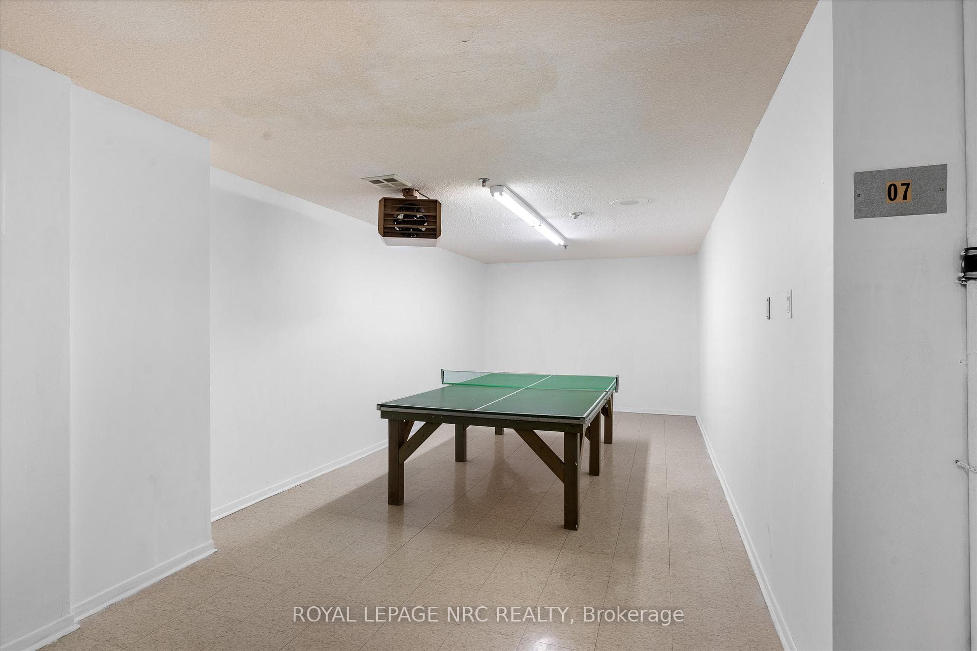 7 Gale Crescent Unit 901 photo 28