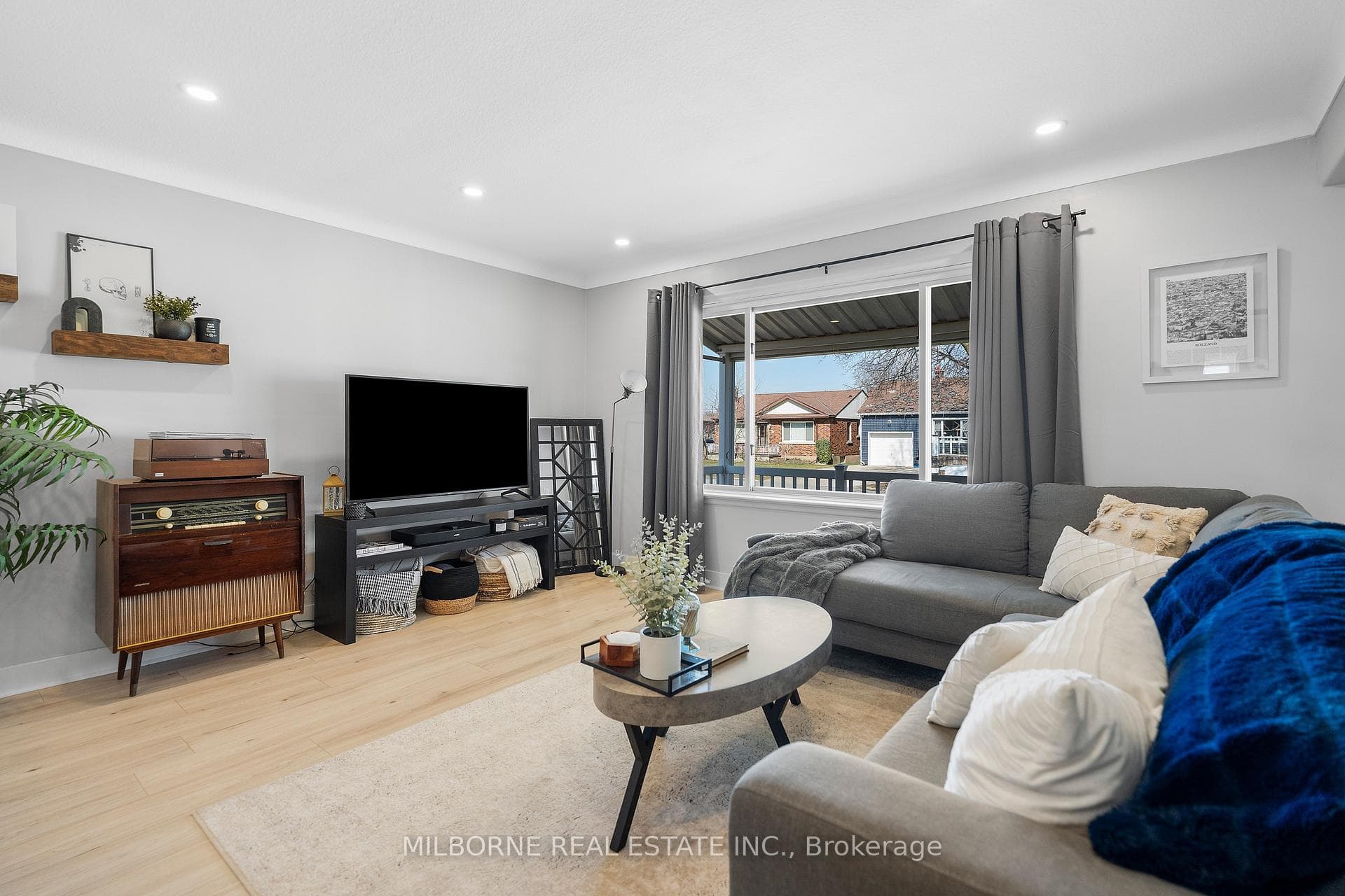 71 Albert Street photo 6
