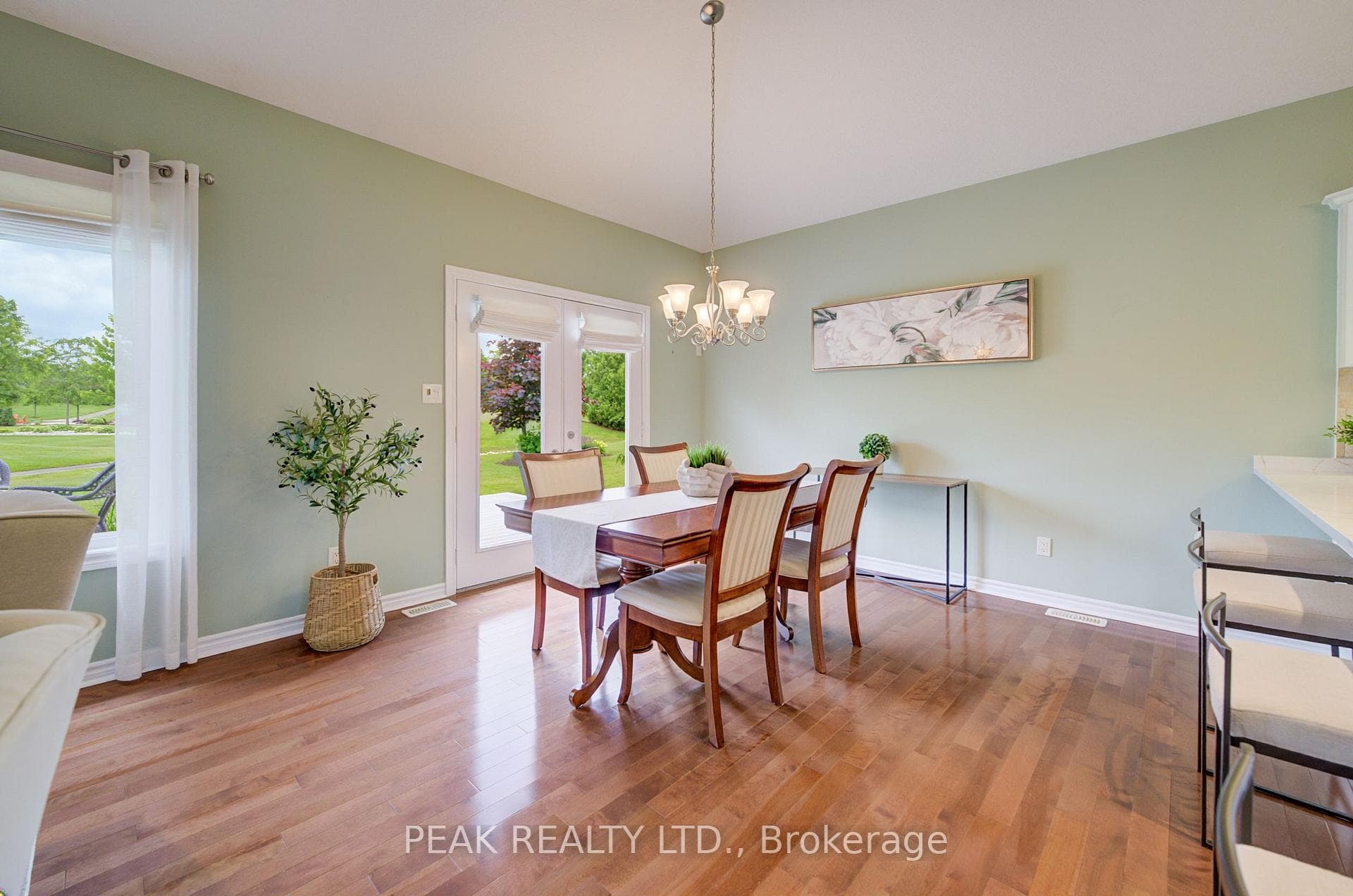 148 Devonshire Drive photo 11