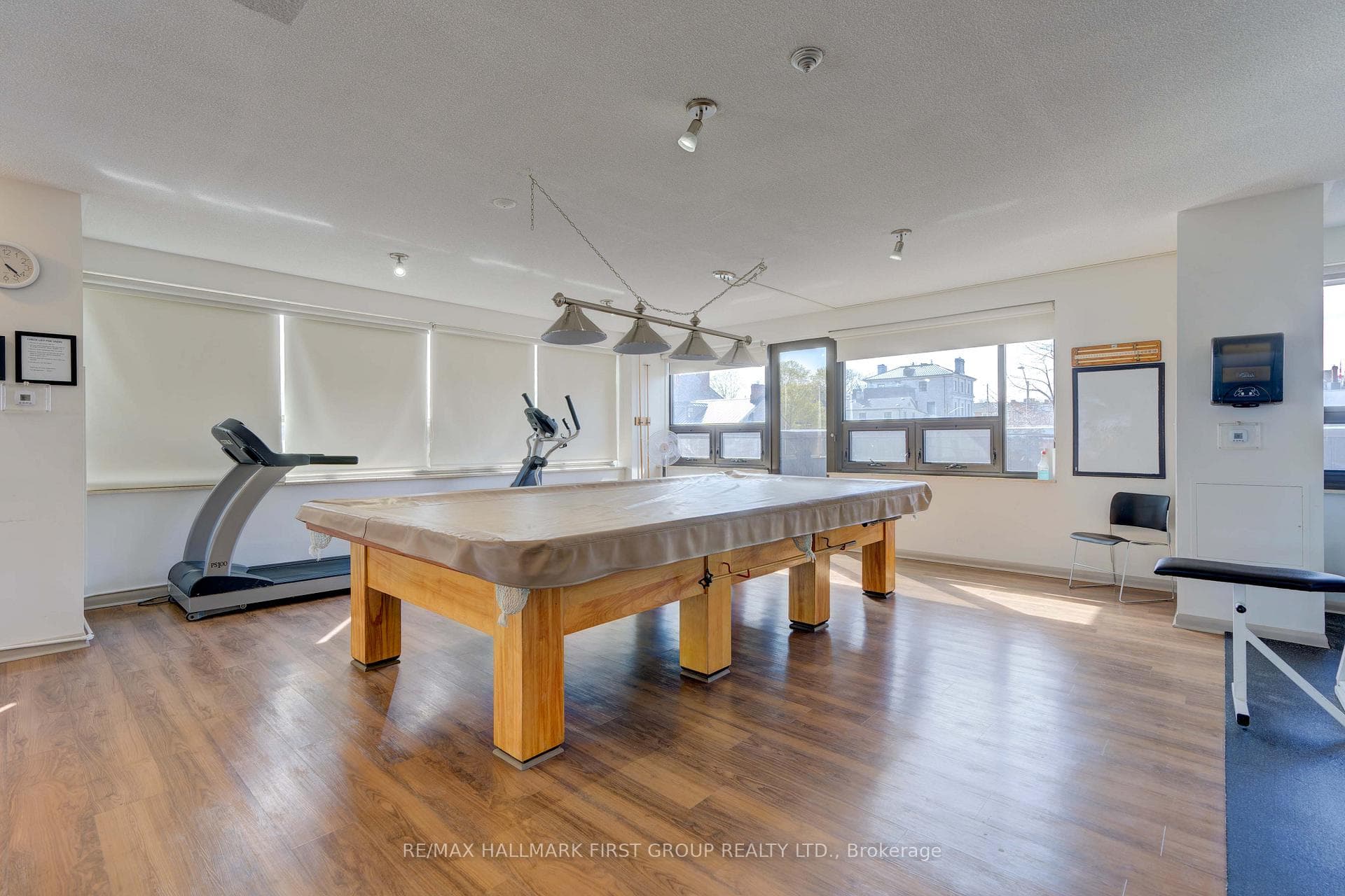 165 Ontario Street Unit 406 photo 6