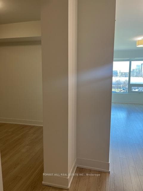 310 Tweedsmuir Avenue Unit 401 photo 13