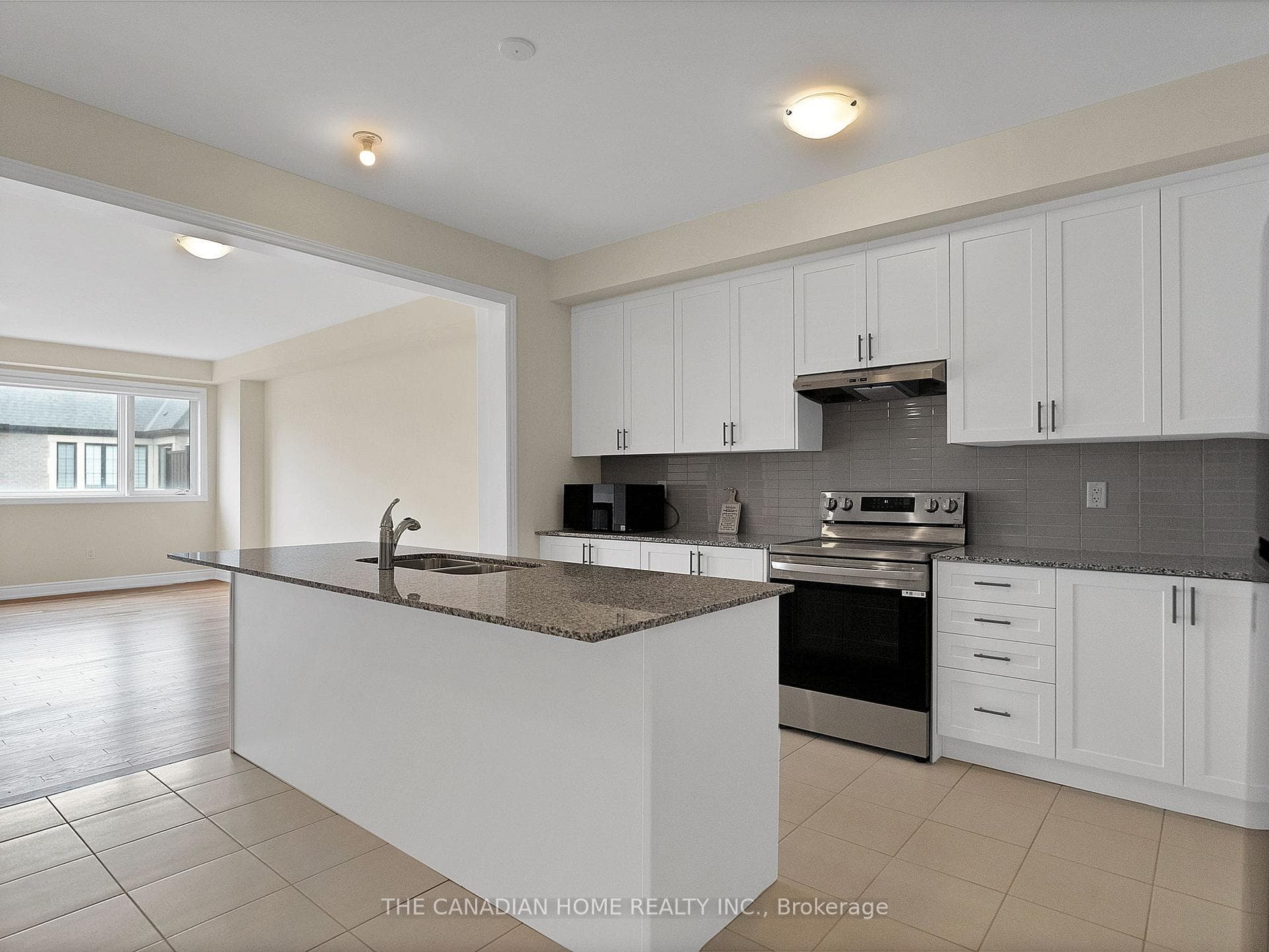 12 Marvin Avenue photo 12