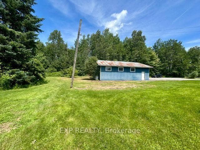 detached shop - 30'x 30'