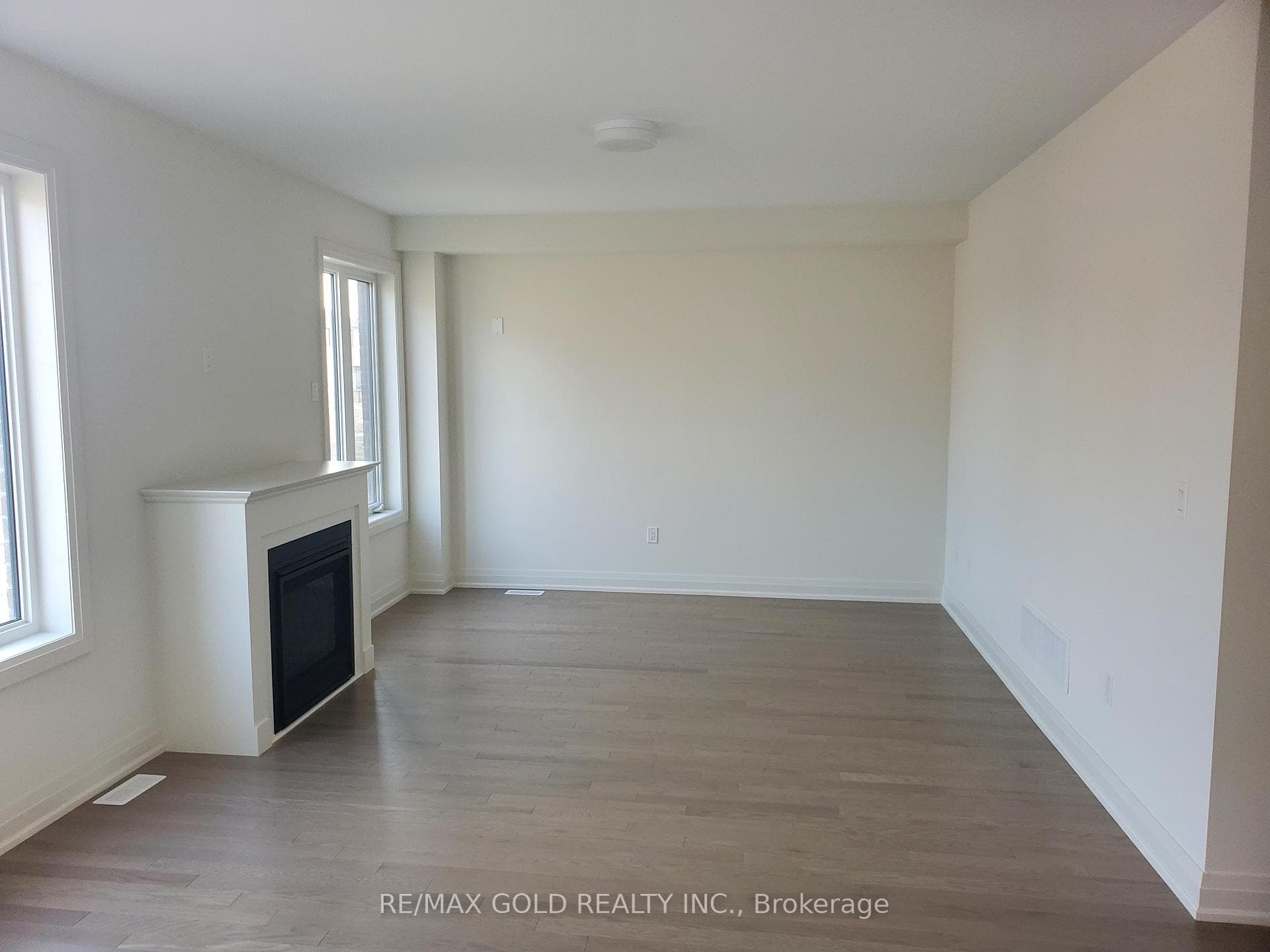 14 Sparrow Way photo 5