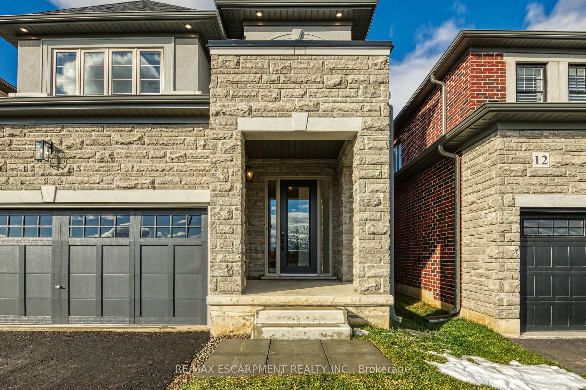 16 Sagewood Drive photo 4