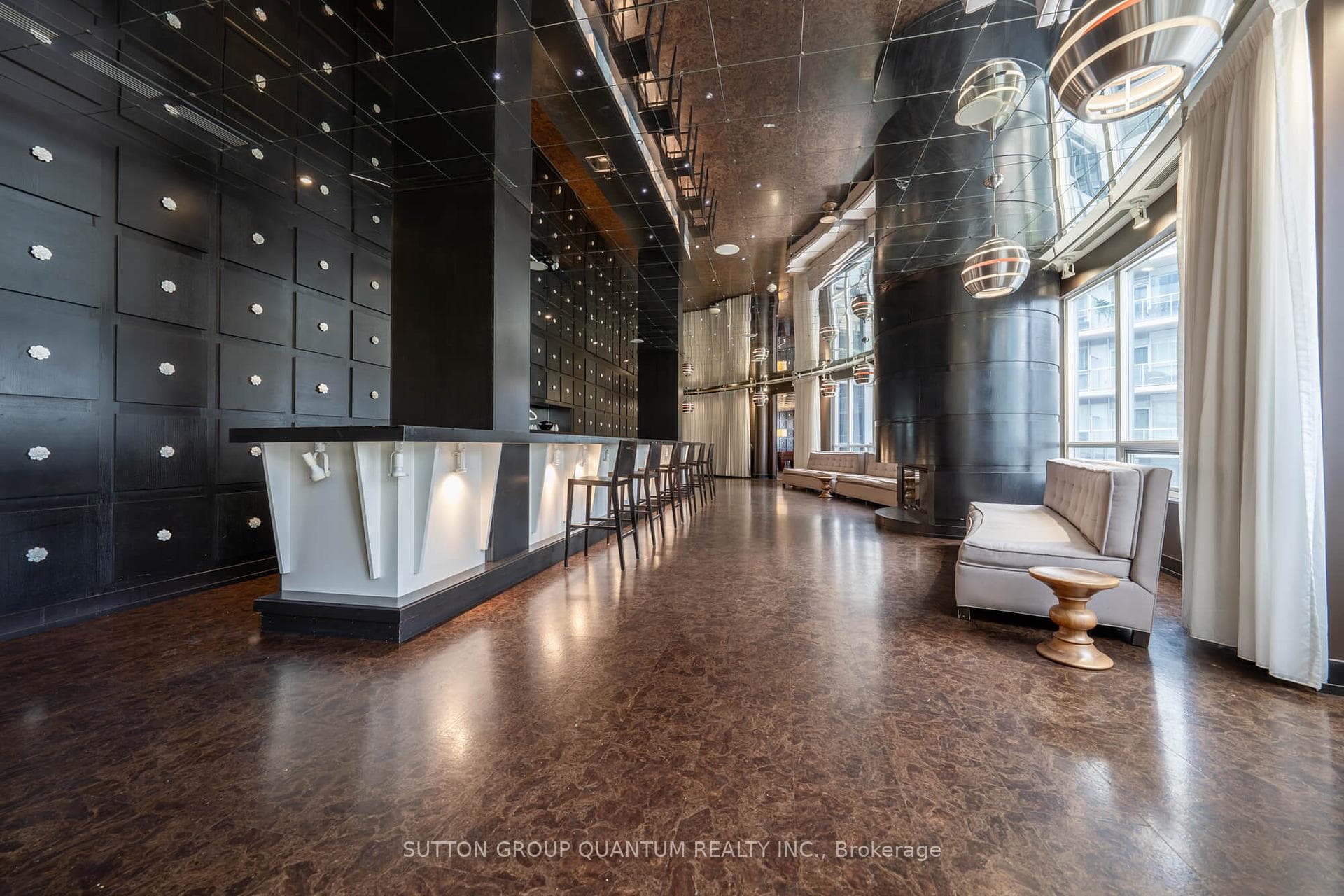 22nd Floor - Party Room