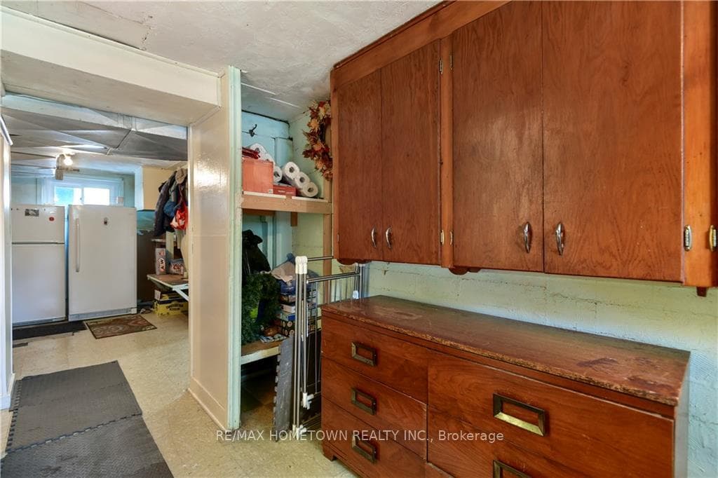 48 FRONT Avenue photo 20