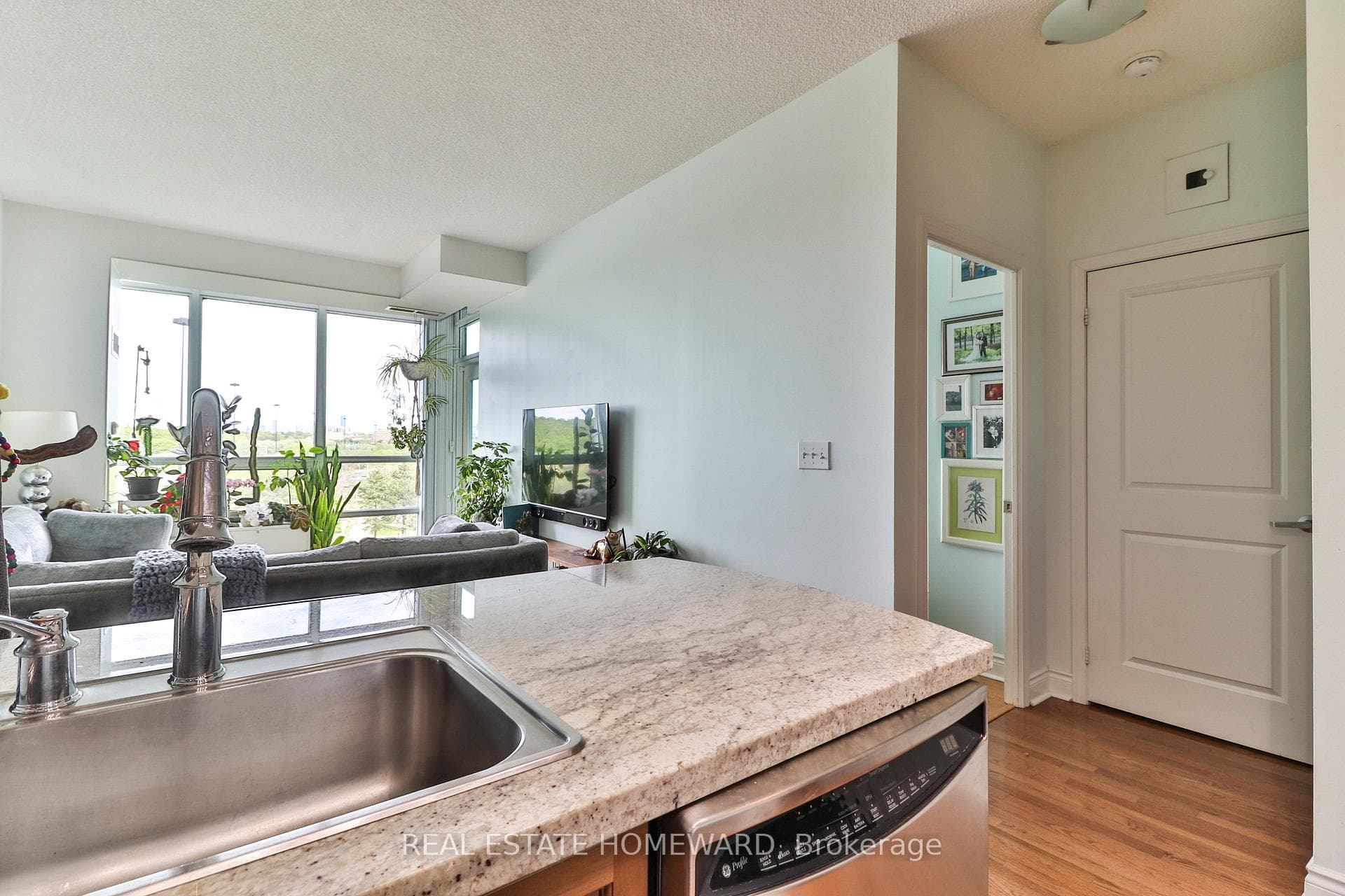 1900 Lake Shore Boulevard Unit 608 photo 17