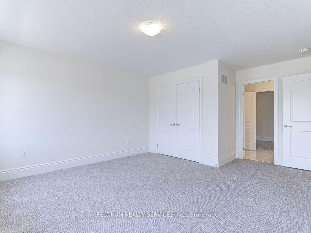 37 Macklin Street photo 23