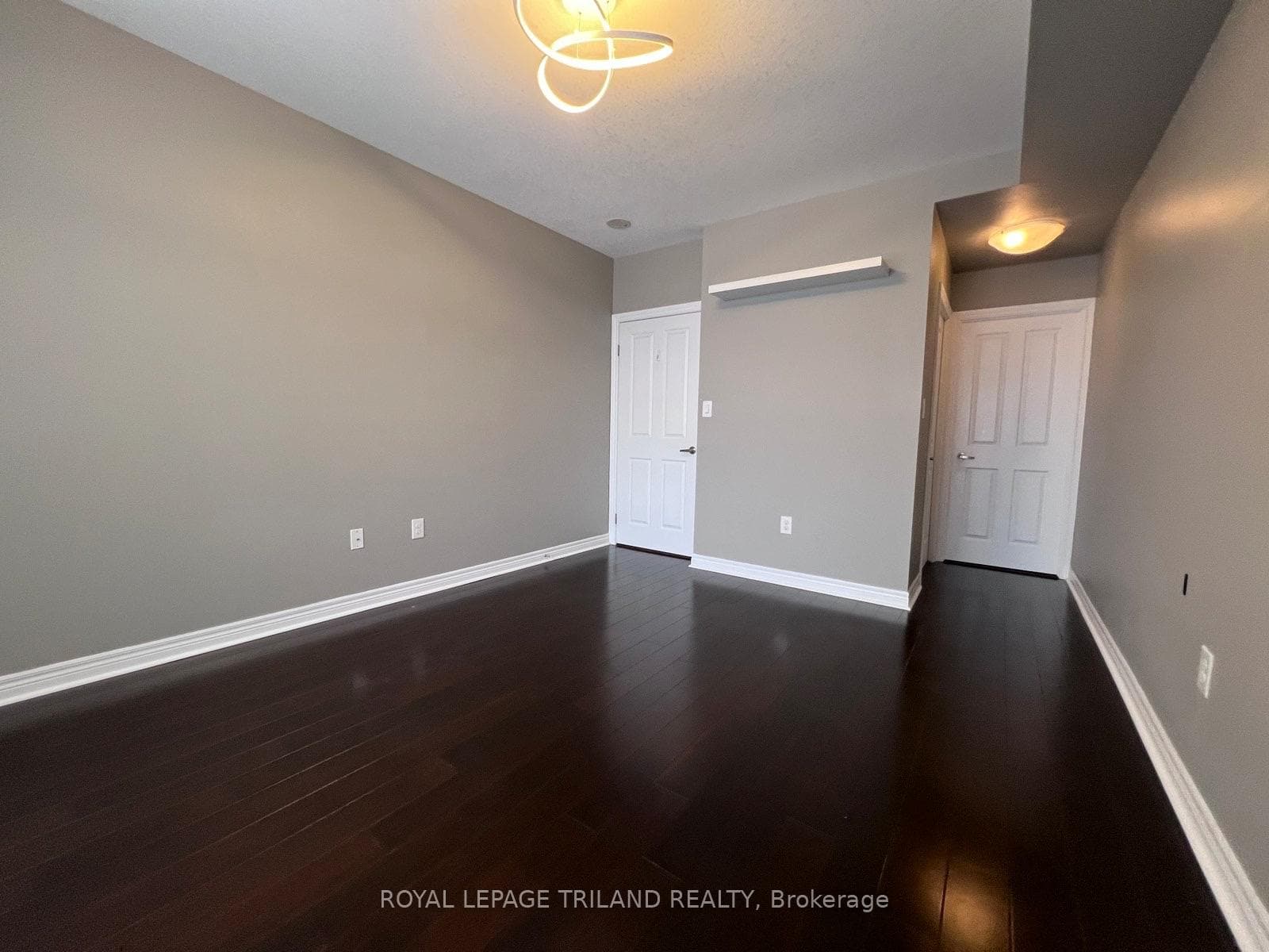 1030 CORONATION Drive Unit 909 photo 17