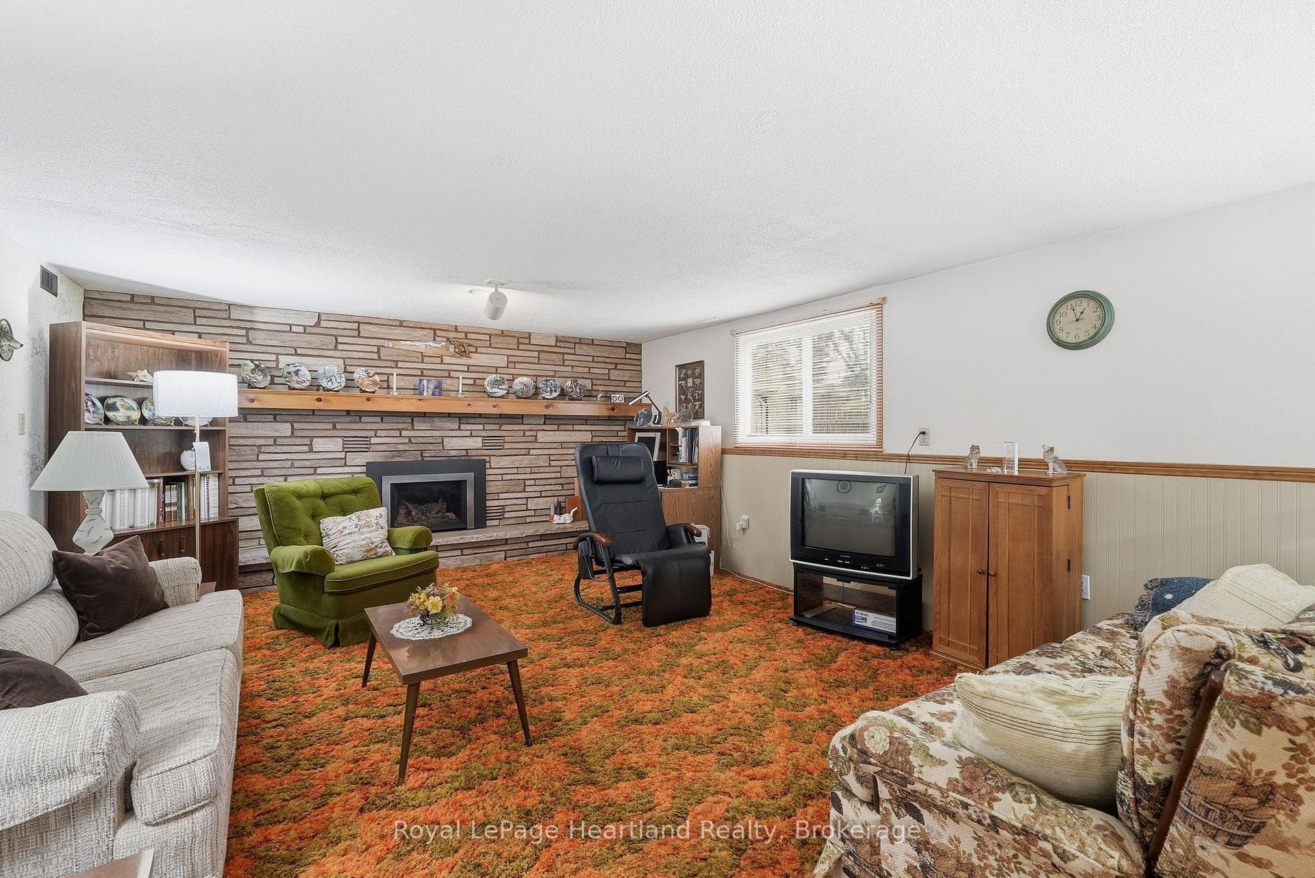 265 Thomas Street photo 24