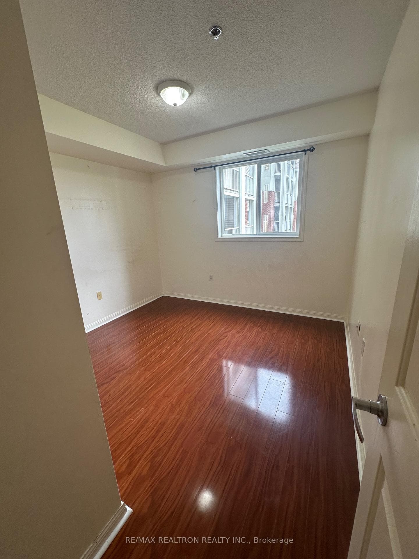 5225 Finch Avenue Unit 220 photo 6