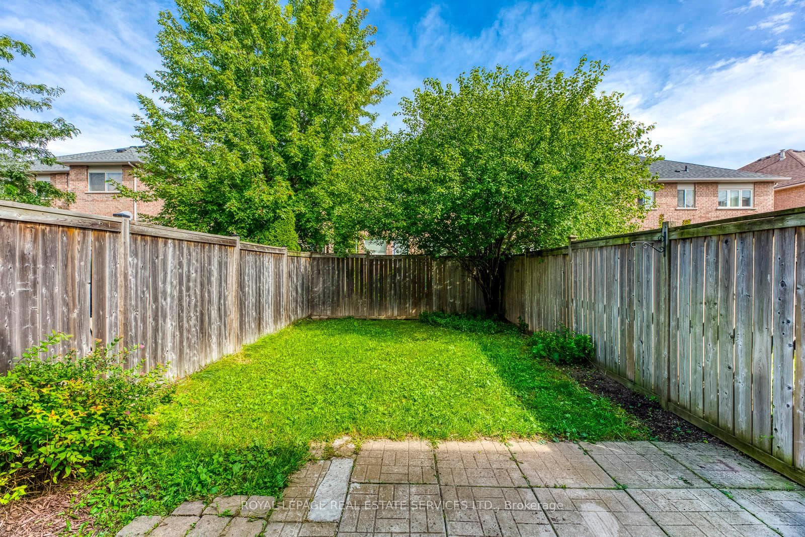 1835 Mccoy Avenue photo 29
