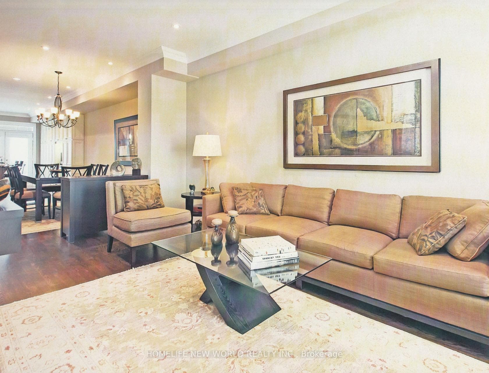 8B Clairtrell Road photo 2