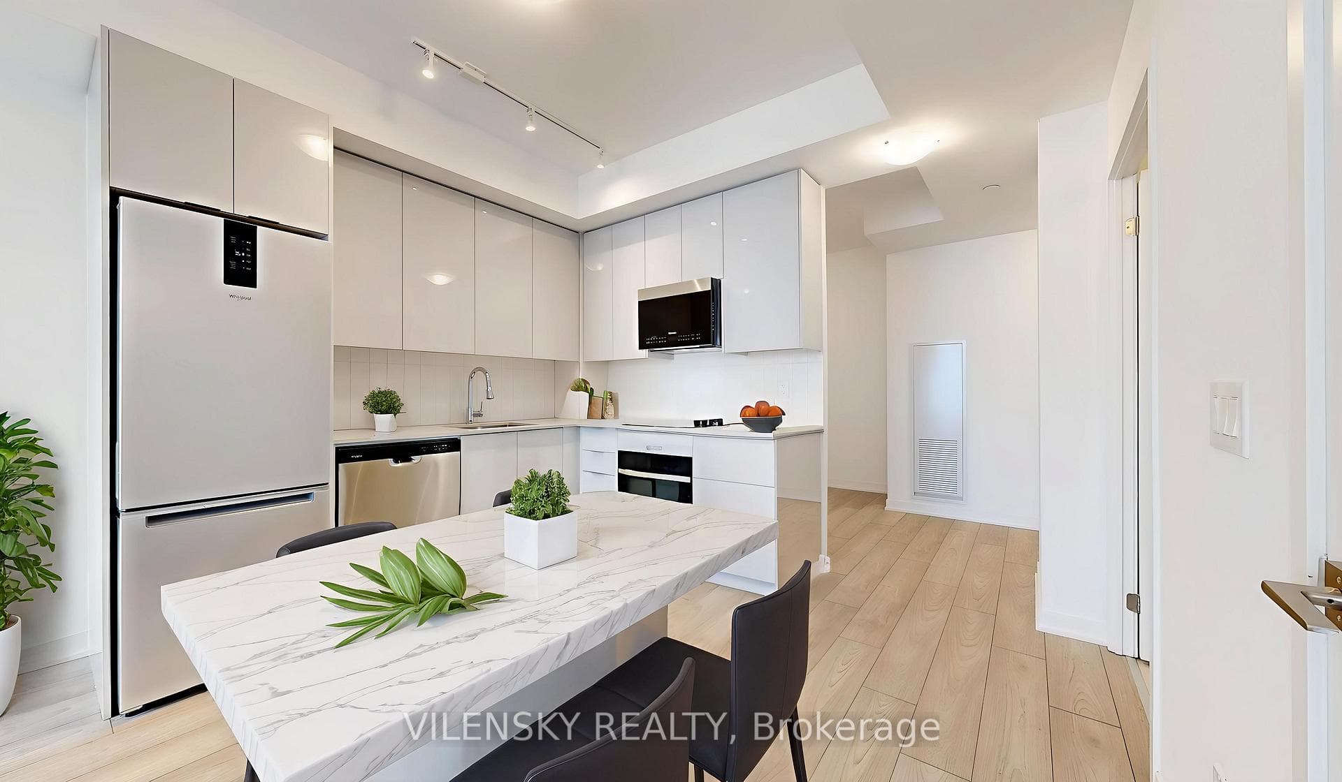 10 Abeja Street Unit 720 photo 8