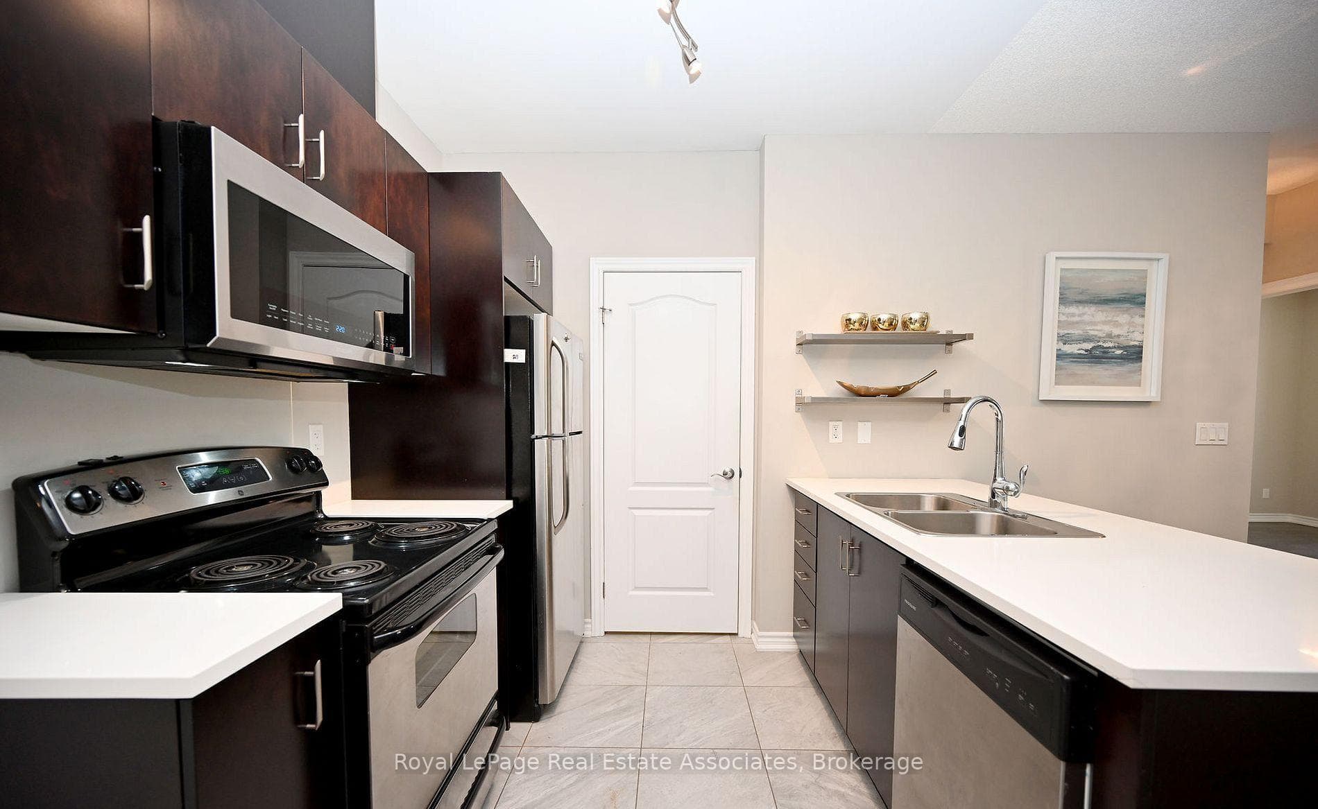 1370 Costigan Road Unit 209 photo 21