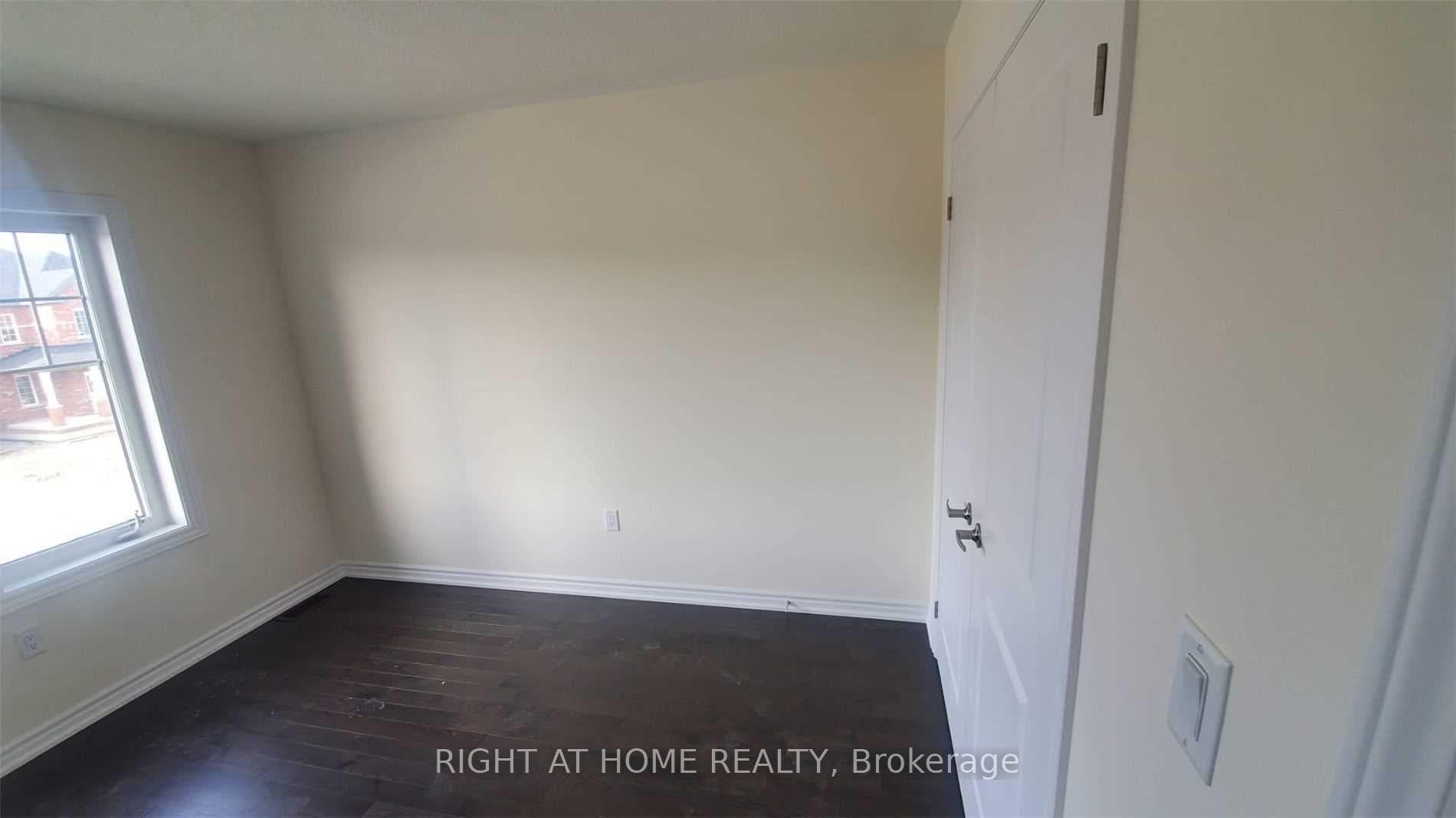 2257 Grainger Loop N/A photo 7
