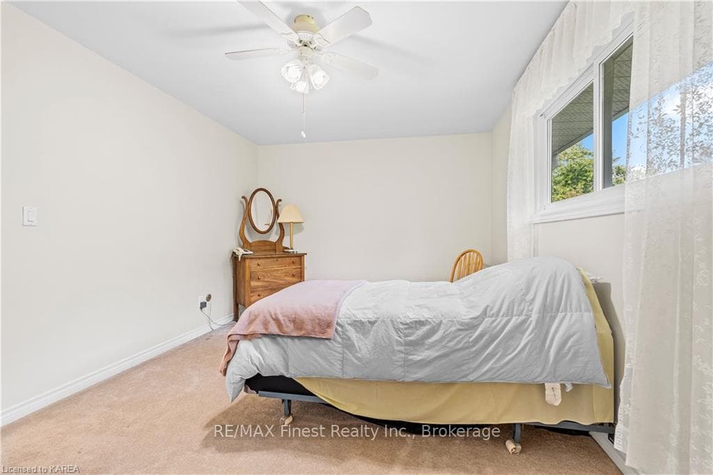 462 ROOSEVELT Drive photo 17