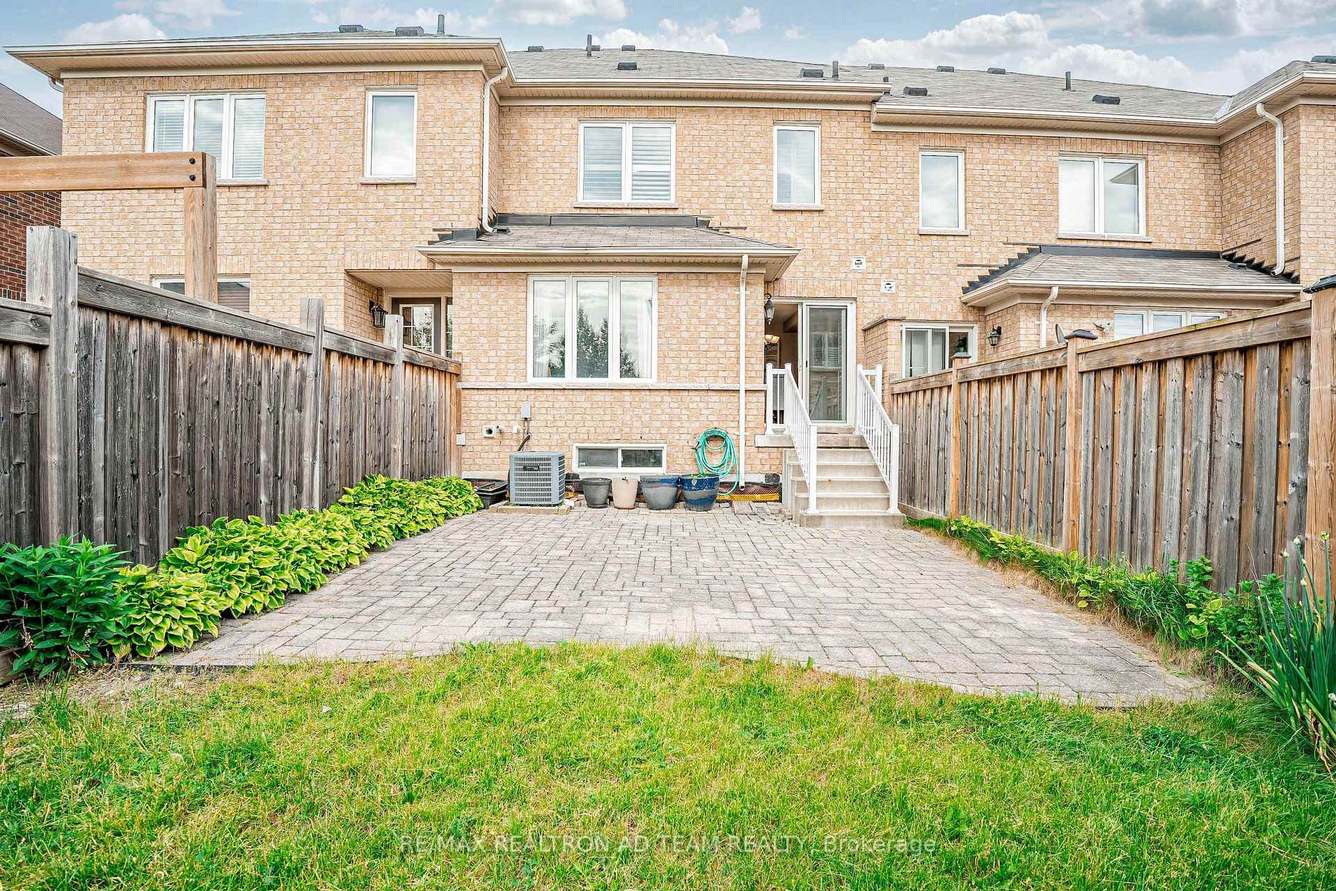 44 Summerside Avenue photo 29