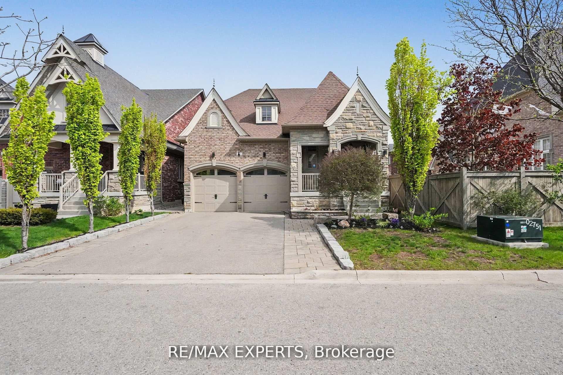 4 Sim Hill Crescent photo 1