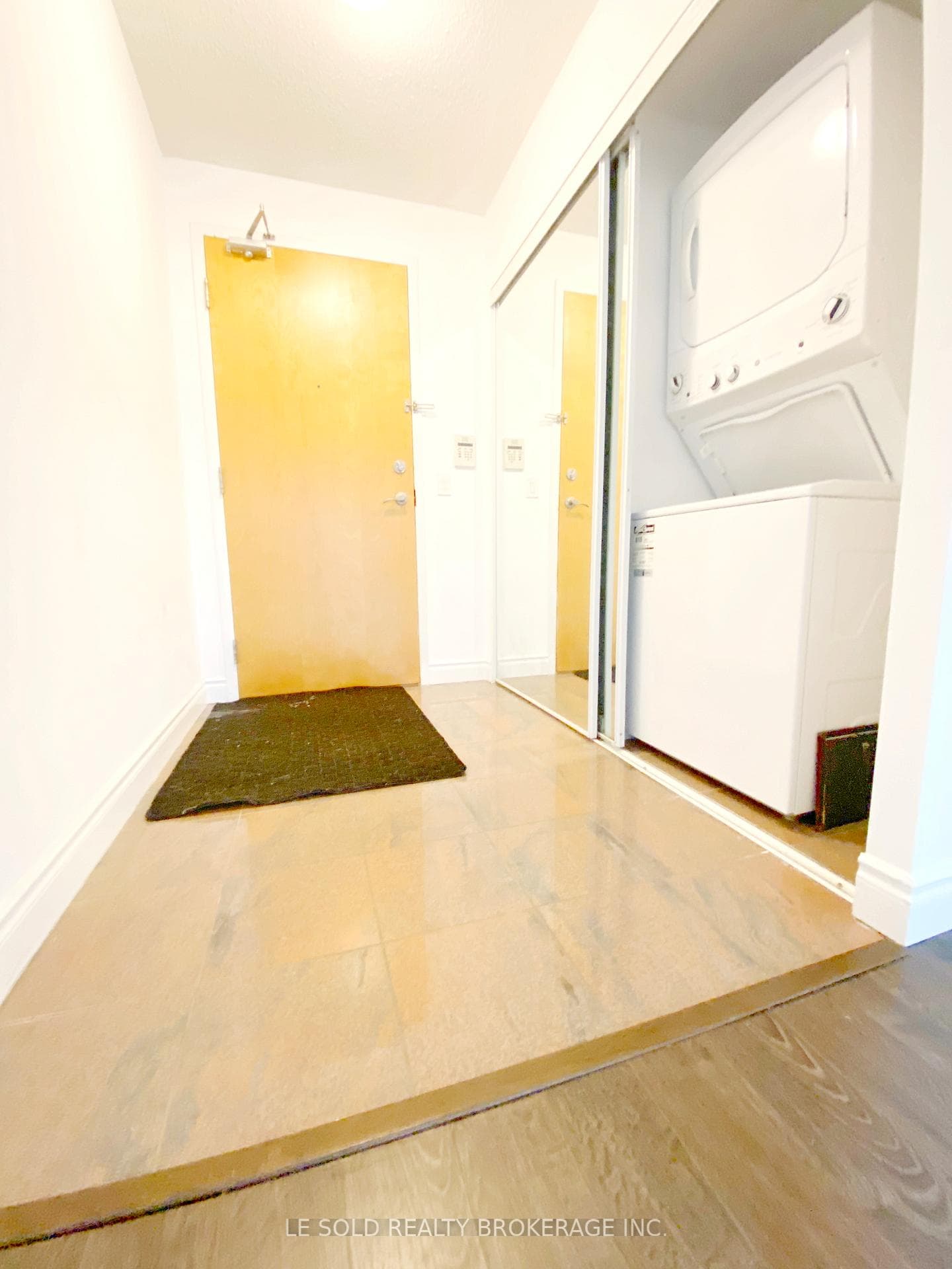 4978 Yonge Street Unit 1615 photo 8