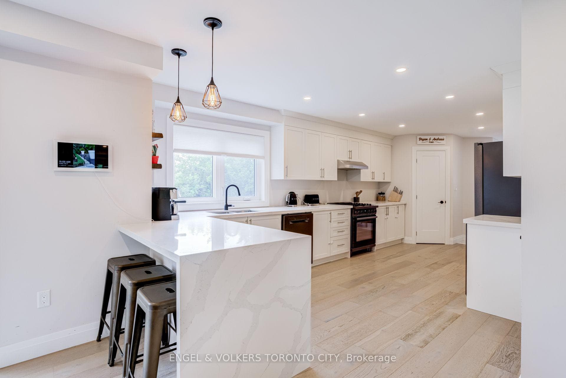 40 Glenview Avenue photo 12