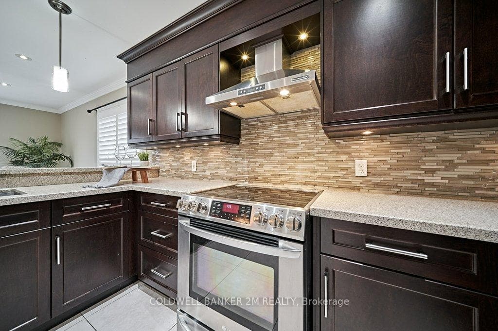 46 Bridlewood Boulevard photo 9