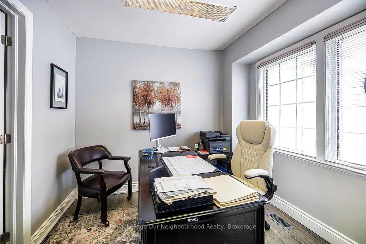 71 Albert Street photo 25