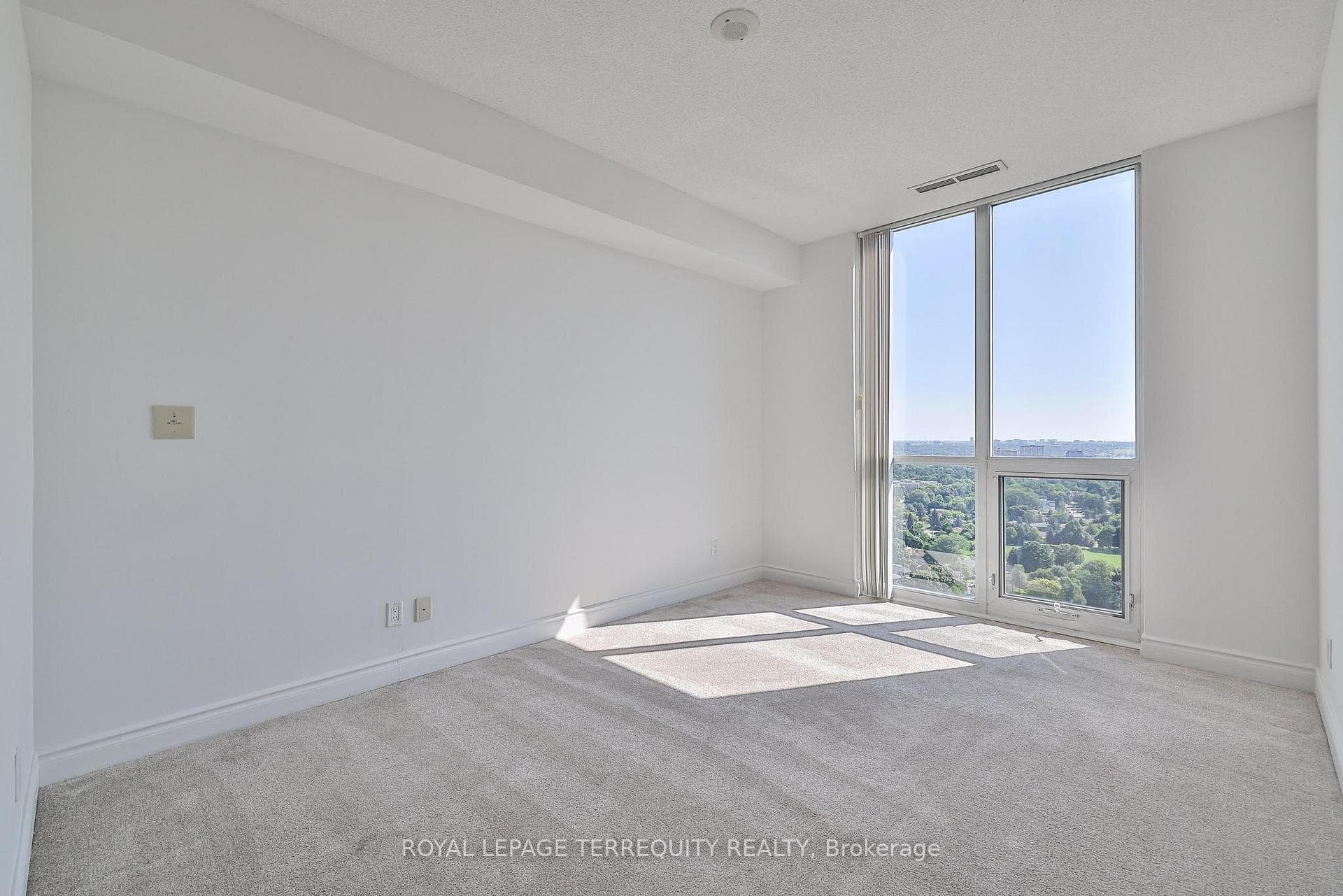 5791 Yonge Street Unit PH106 photo 20
