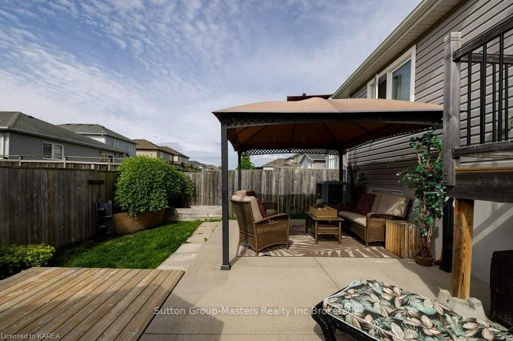 1433 KENDAL AVENUE Avenue photo 37