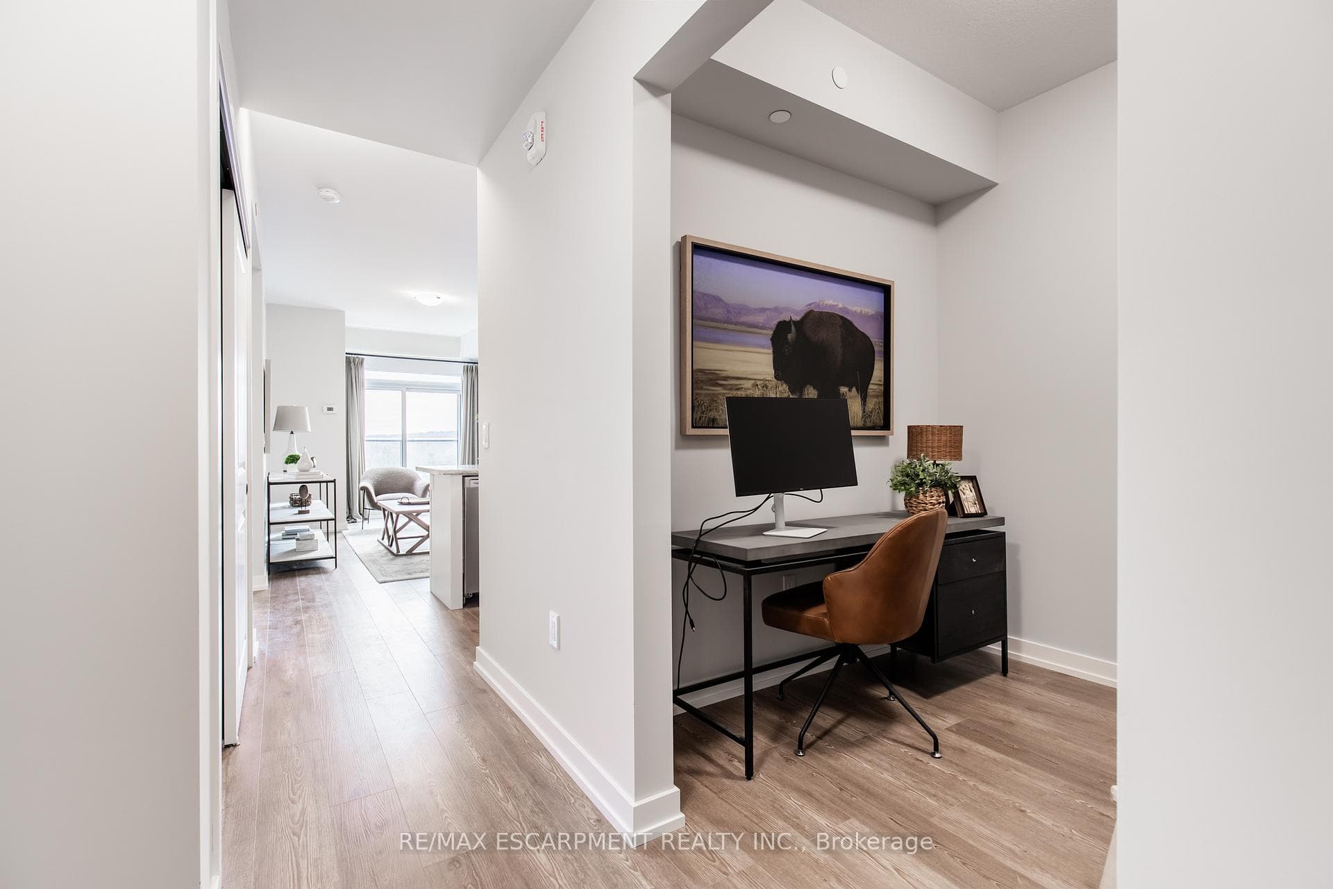 870 Queenston Road Unit 504 photo 12