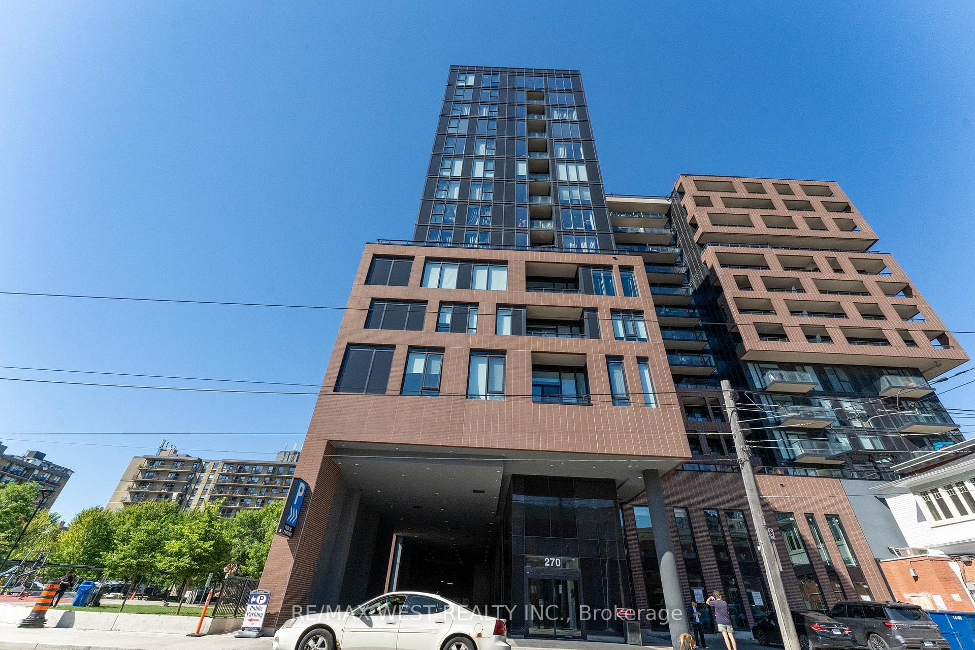 270 Dufferin Street Unit 1207 photo 2