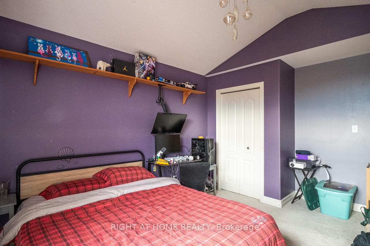 1366 Kains Woods Terrace photo 25