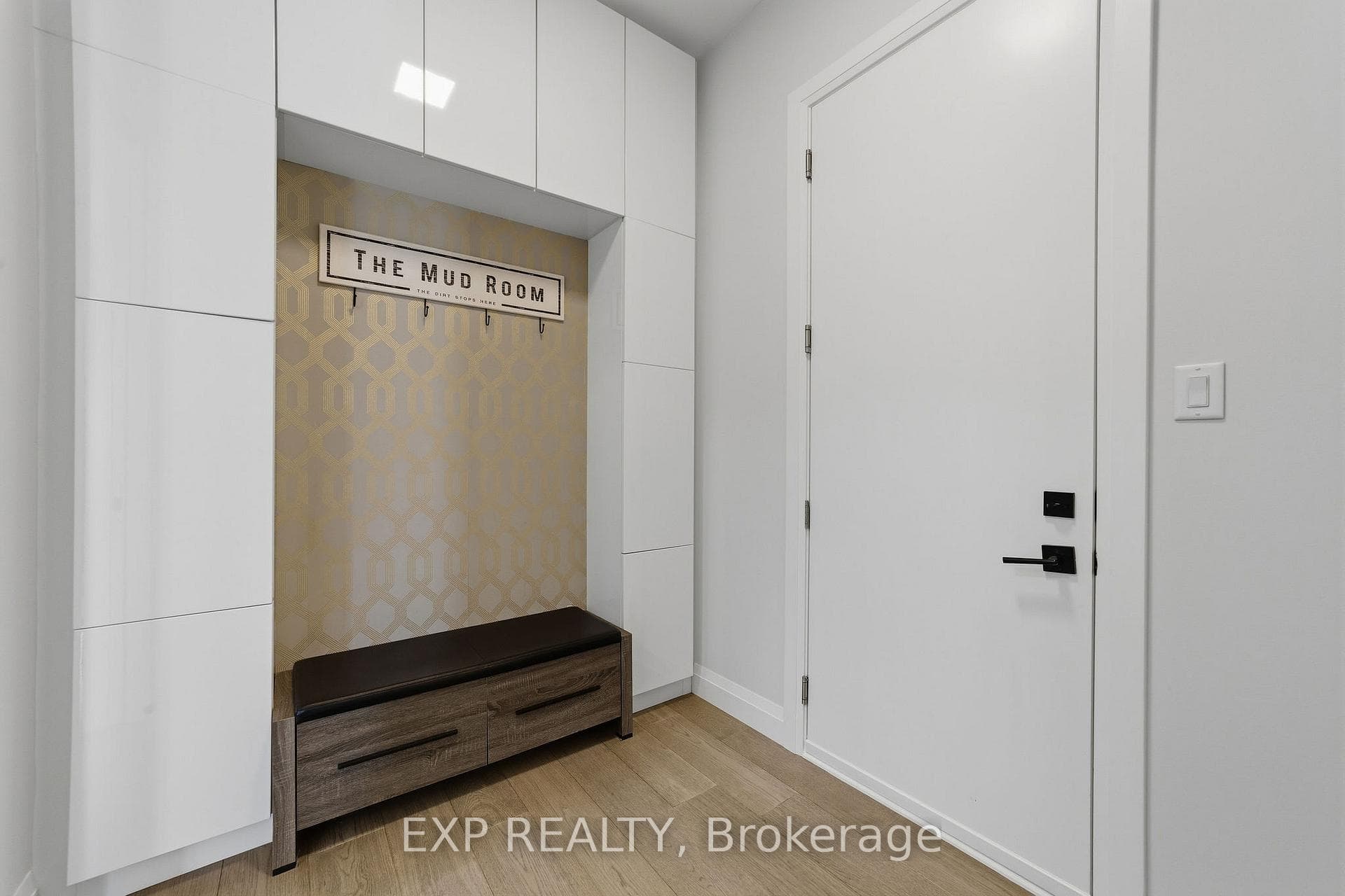 113 Edgewater Boulevard photo 19