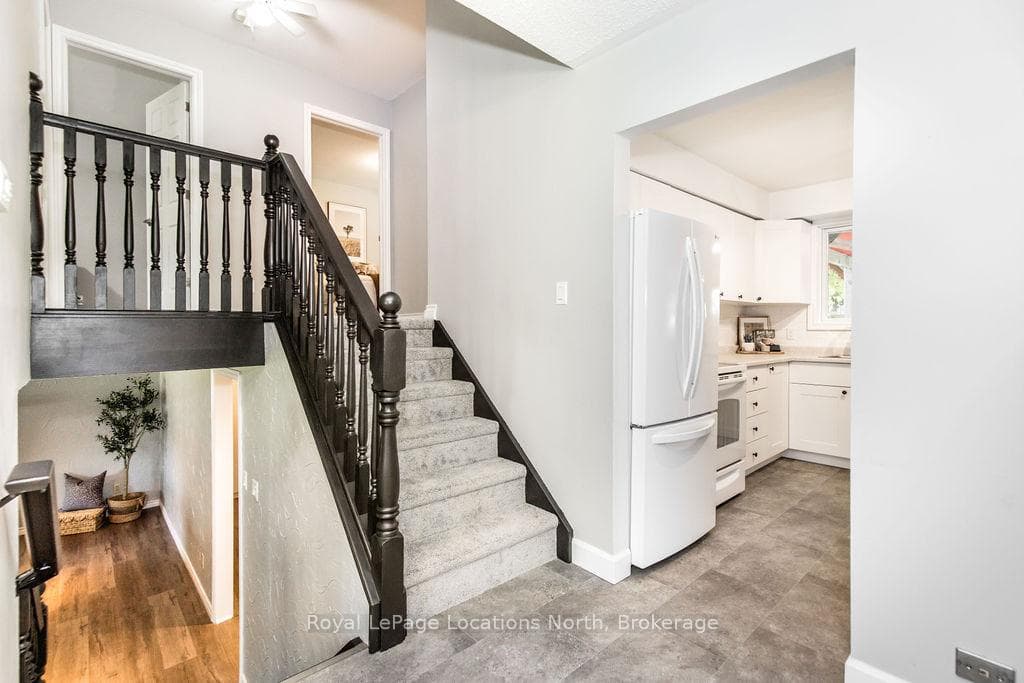 286 Sixth Street photo 9
