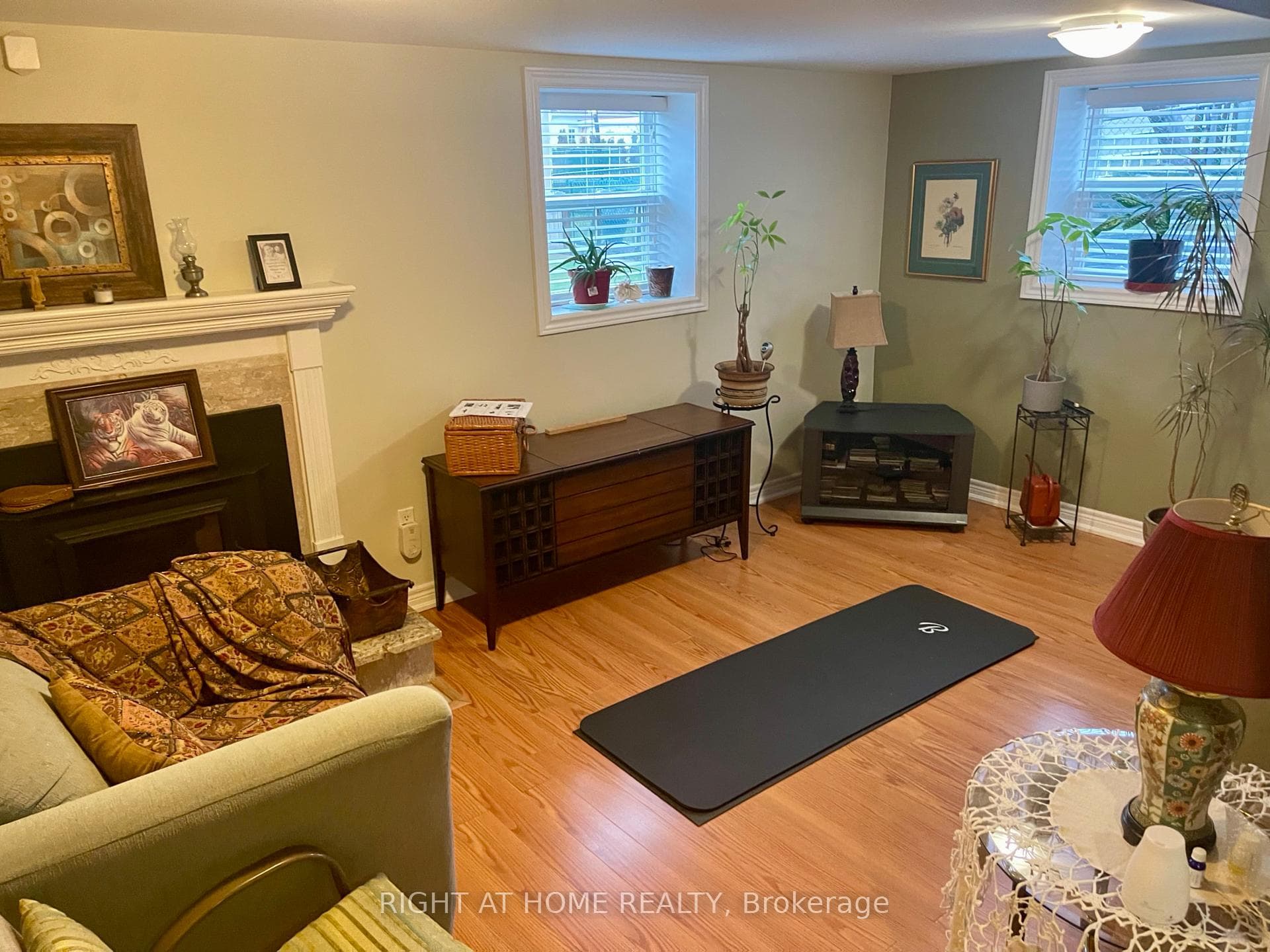 364 Rustic Road photo 17