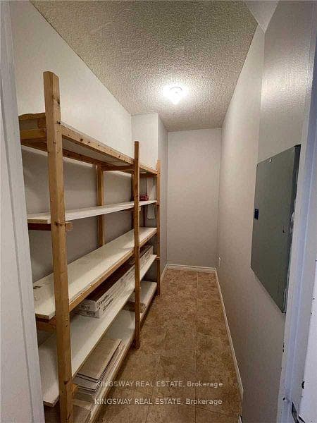 Ensuite Locker