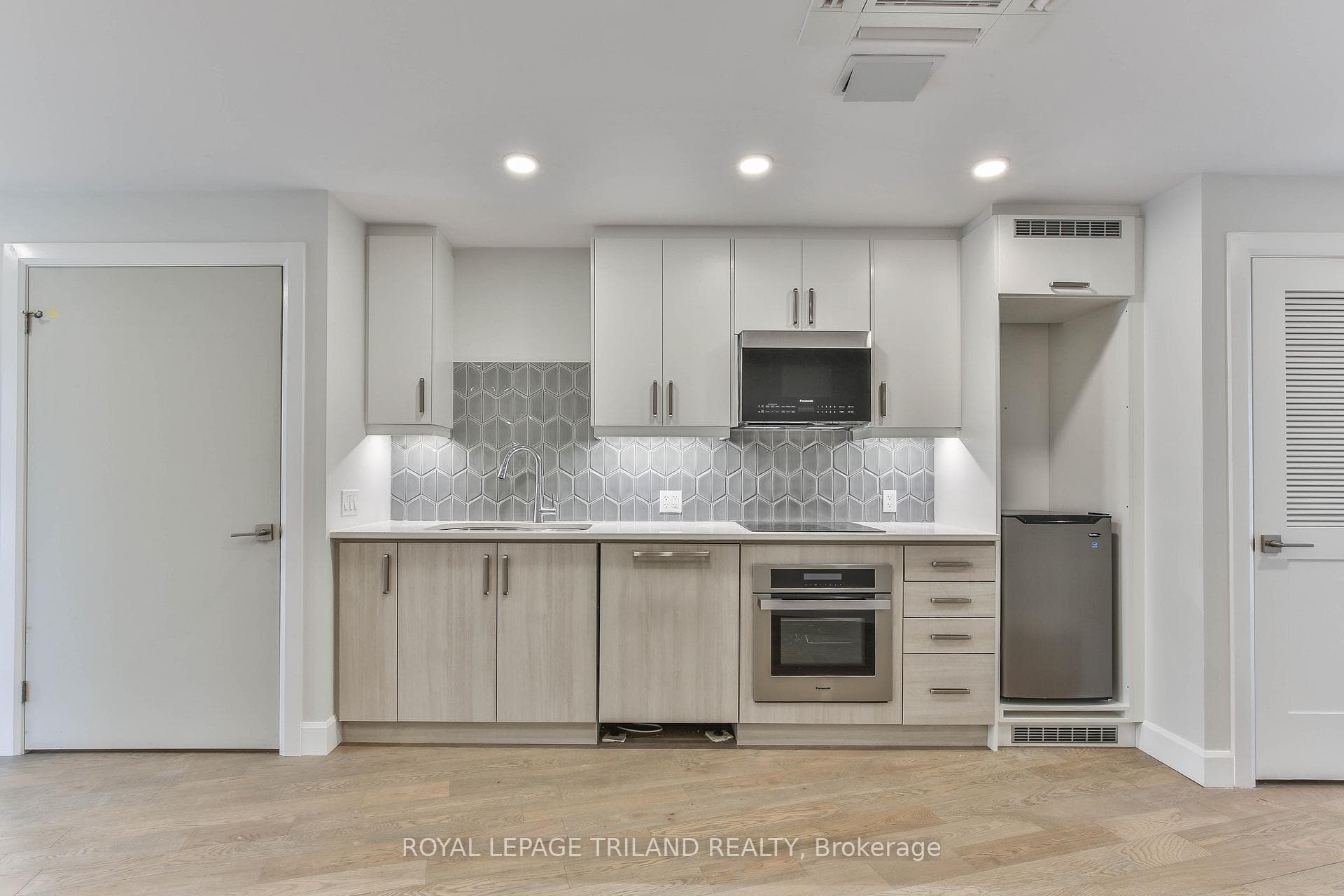 2062 Lumen Drive Unit #A106LWR photo 8