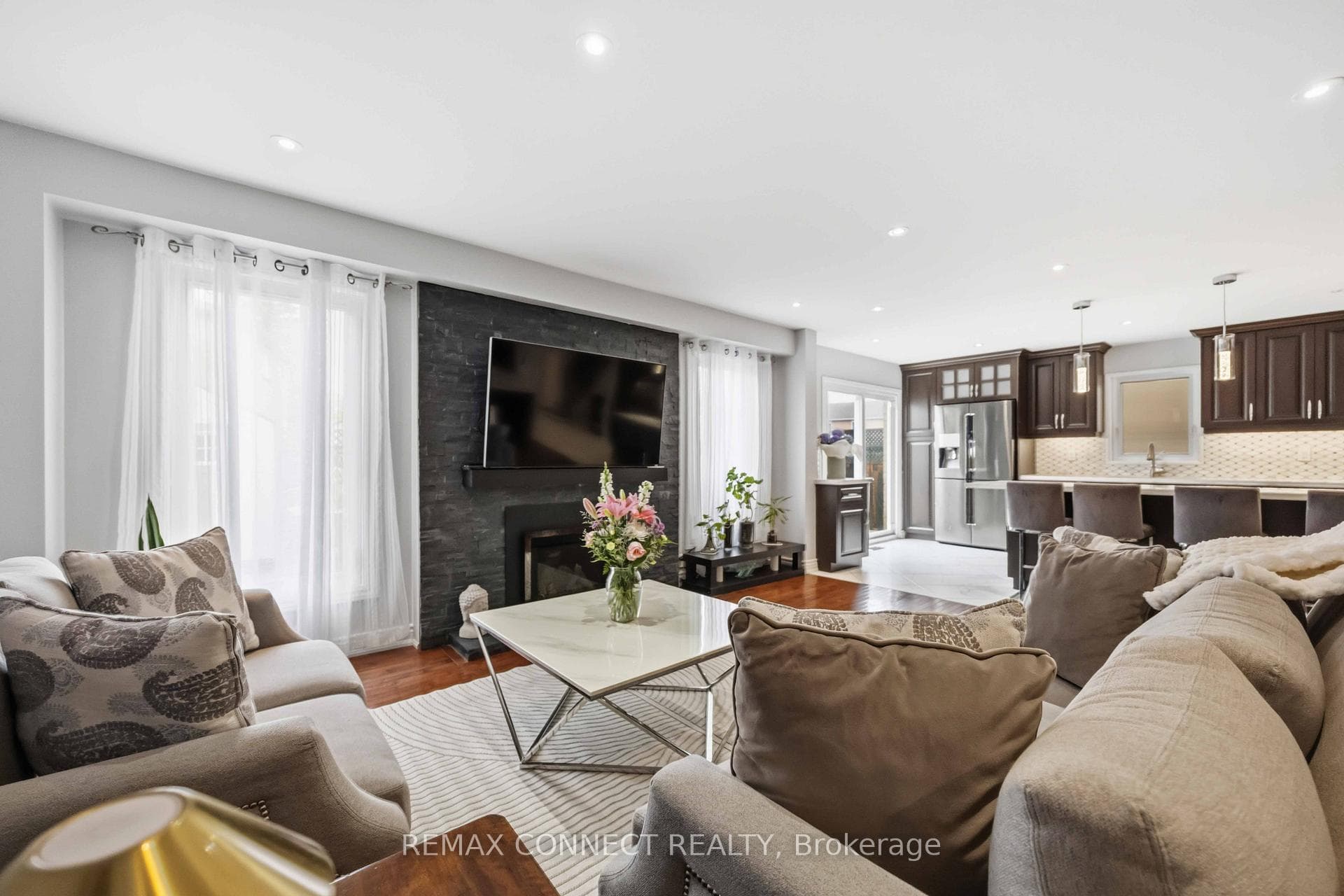 1706 Woodside Lane photo 9