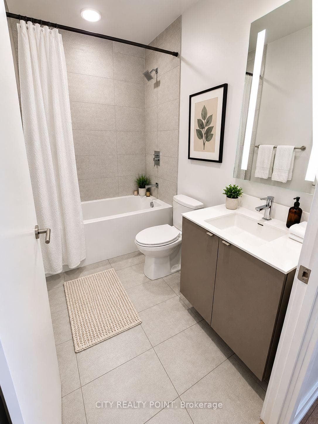 500 Dupont Street Unit 420 photo 6