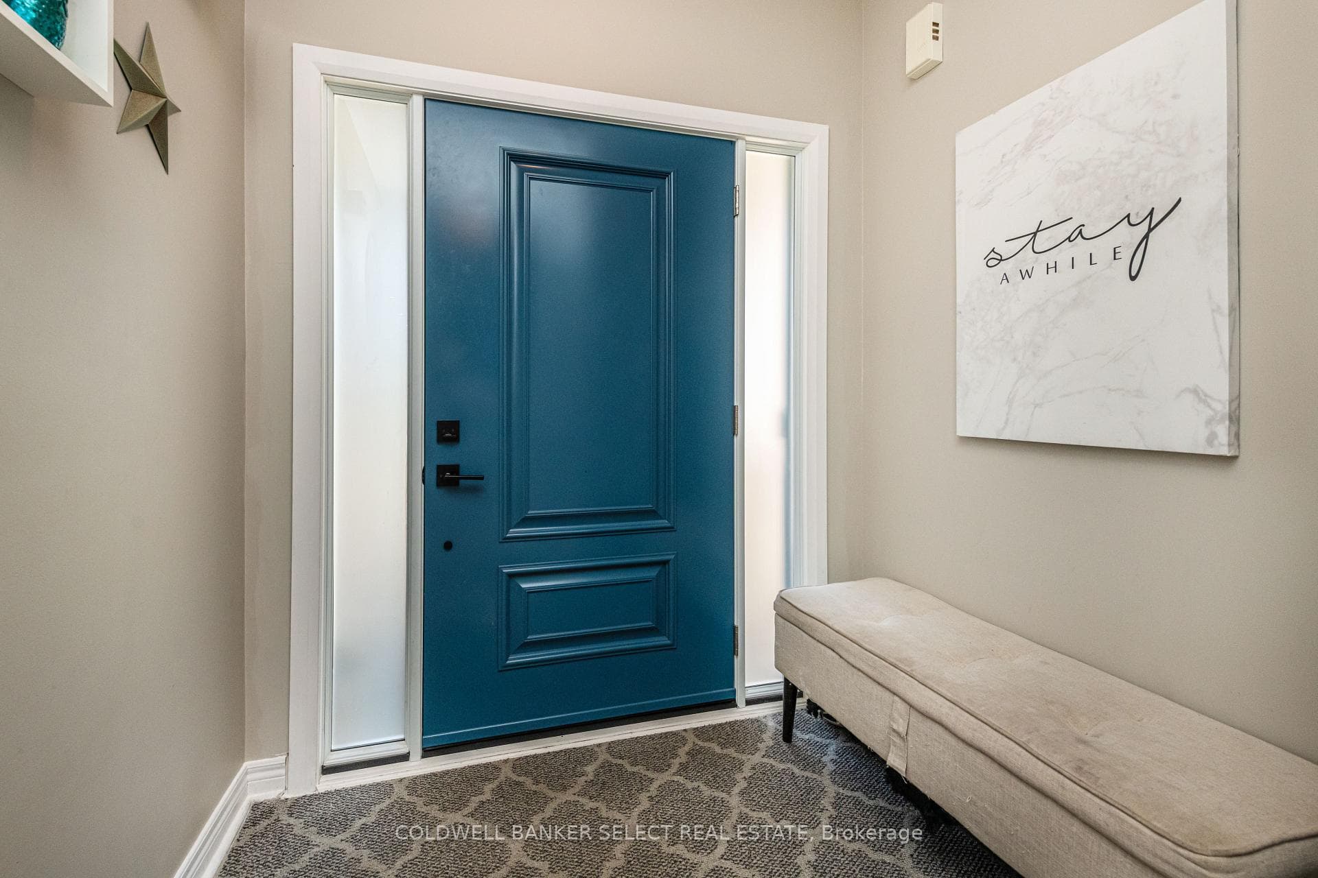32 Coolspring Crescent photo 5