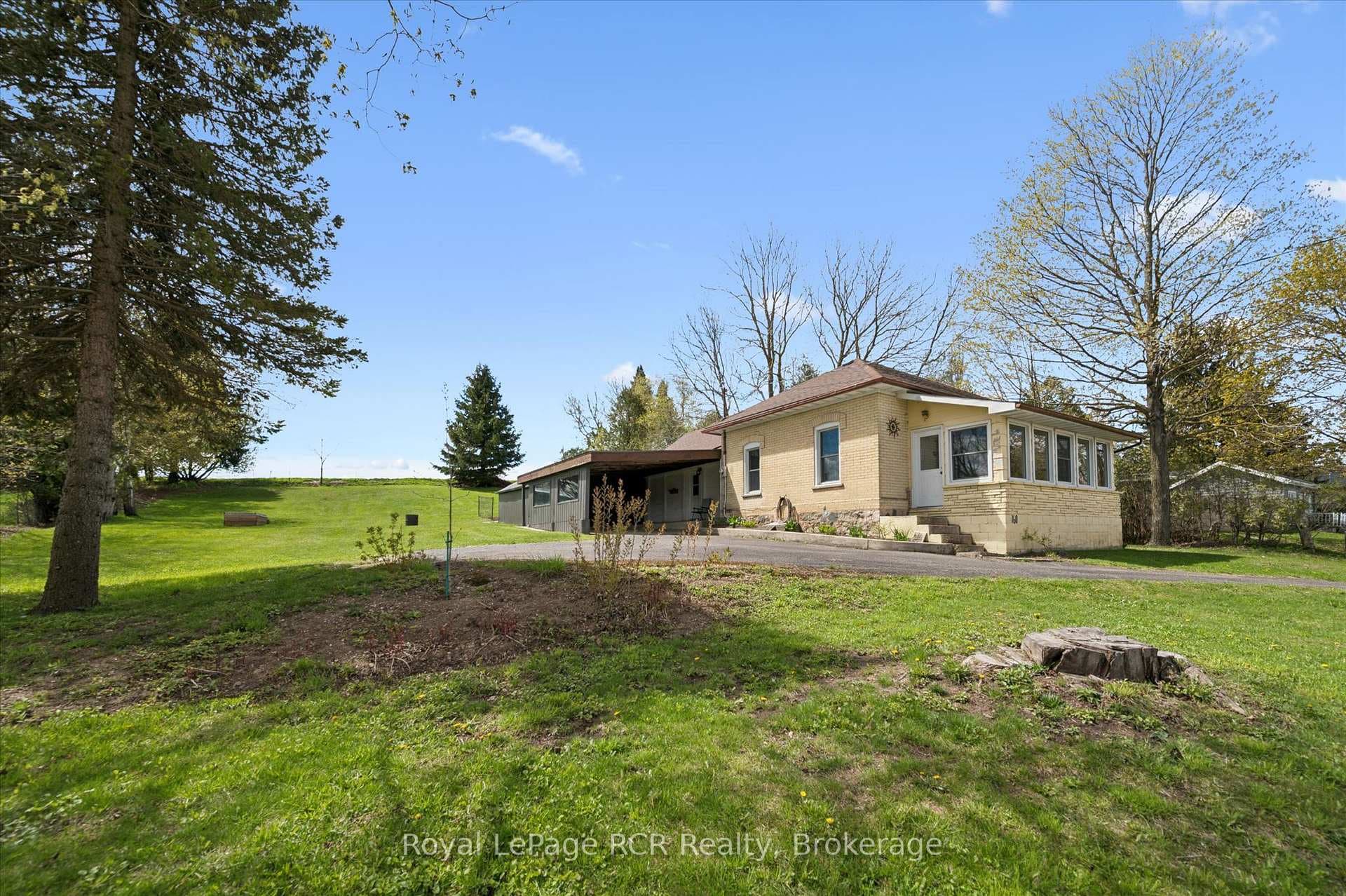 160 Murphy Street photo 1
