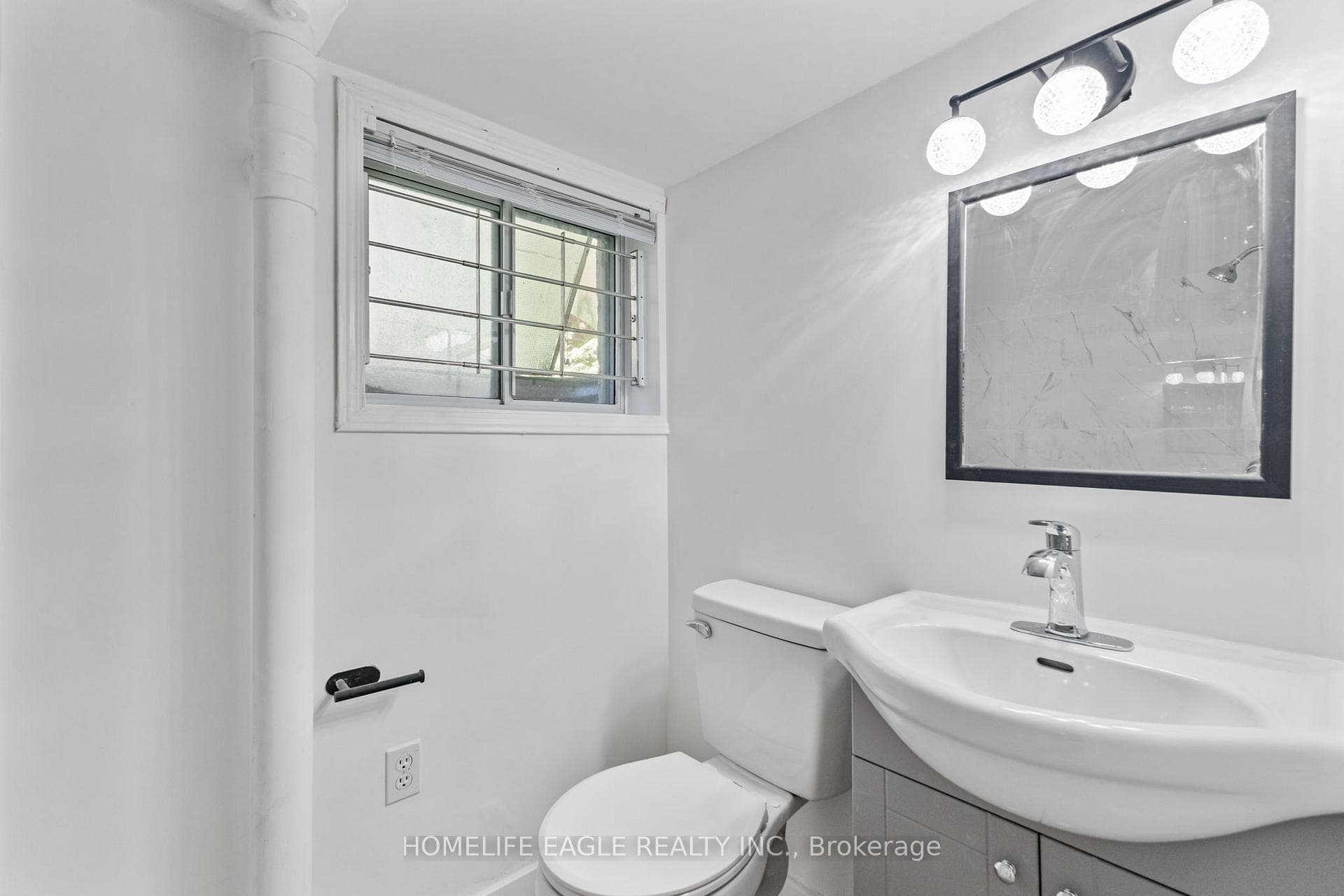 46 Athol Avenue Unit Bsmt photo 10
