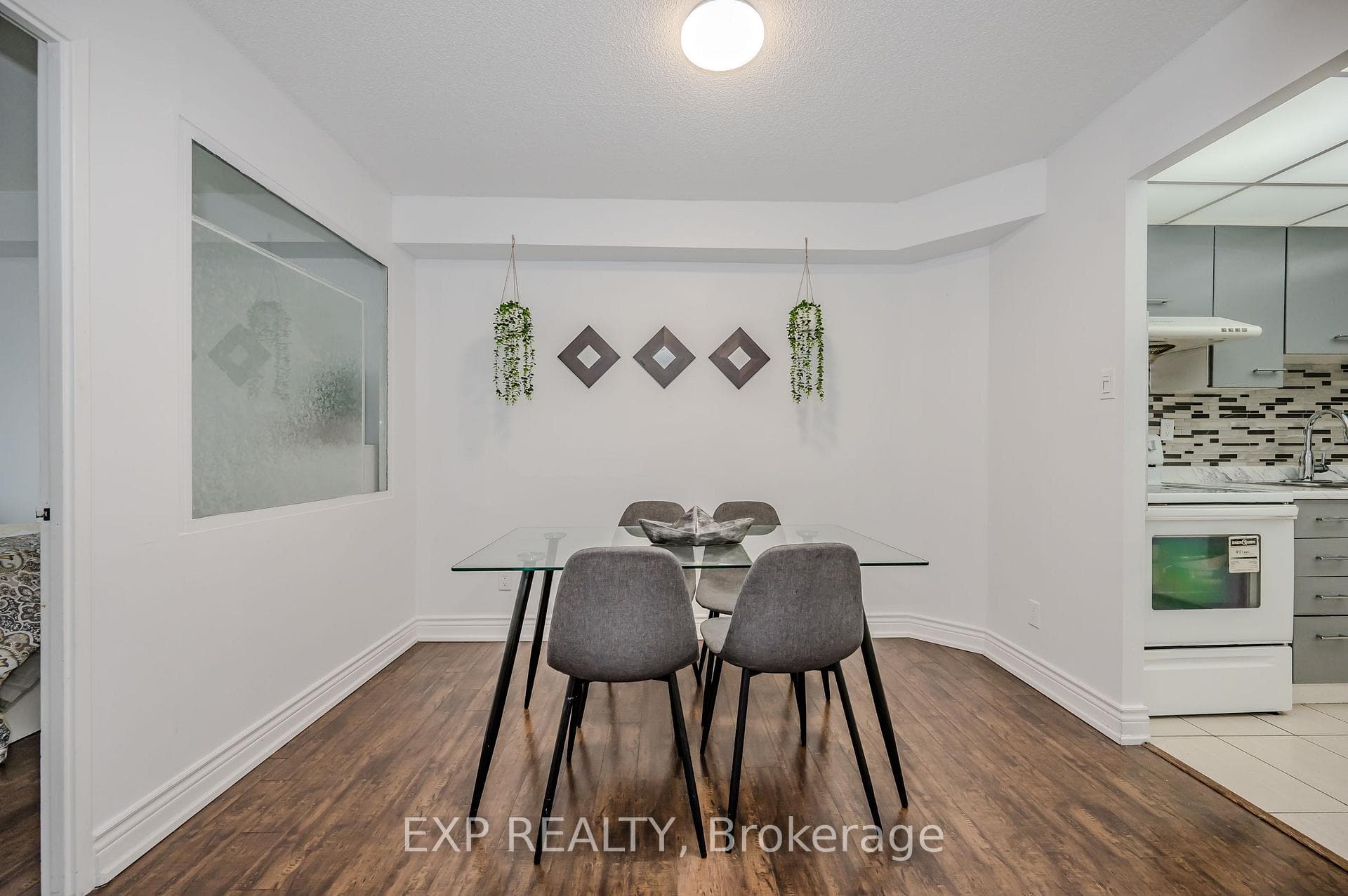 115 Hillcrest Avenue Unit 806 photo 14