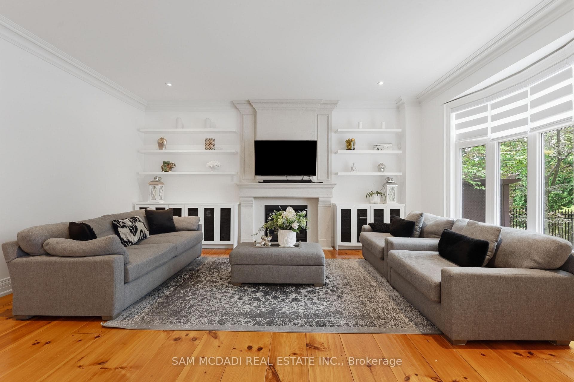 725 Queensway N/A photo 19