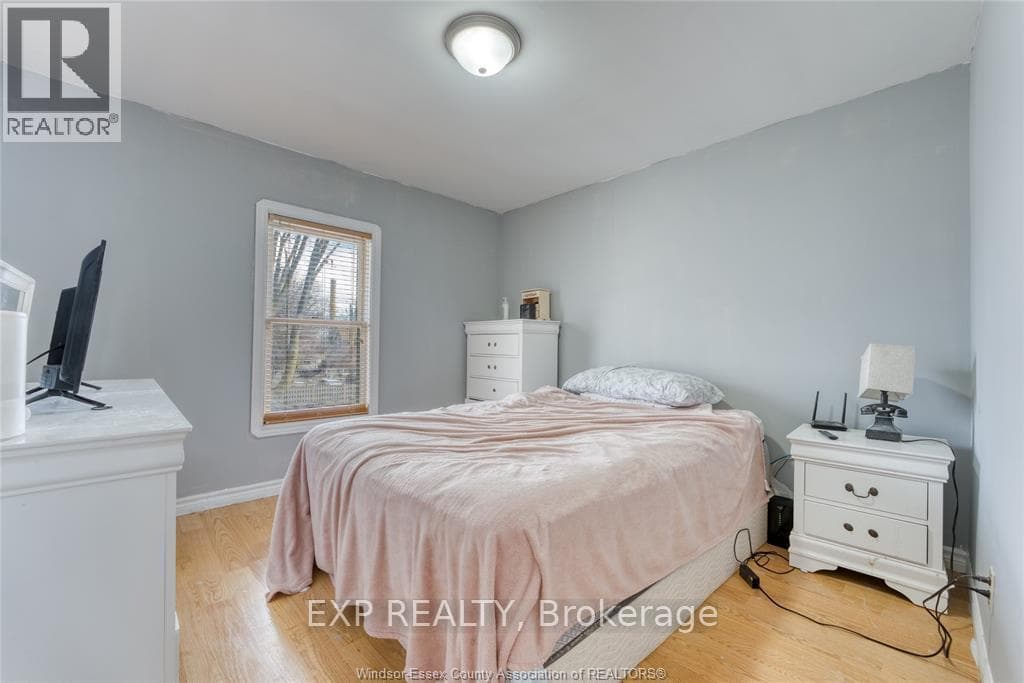 46 Chestnut Street photo 17